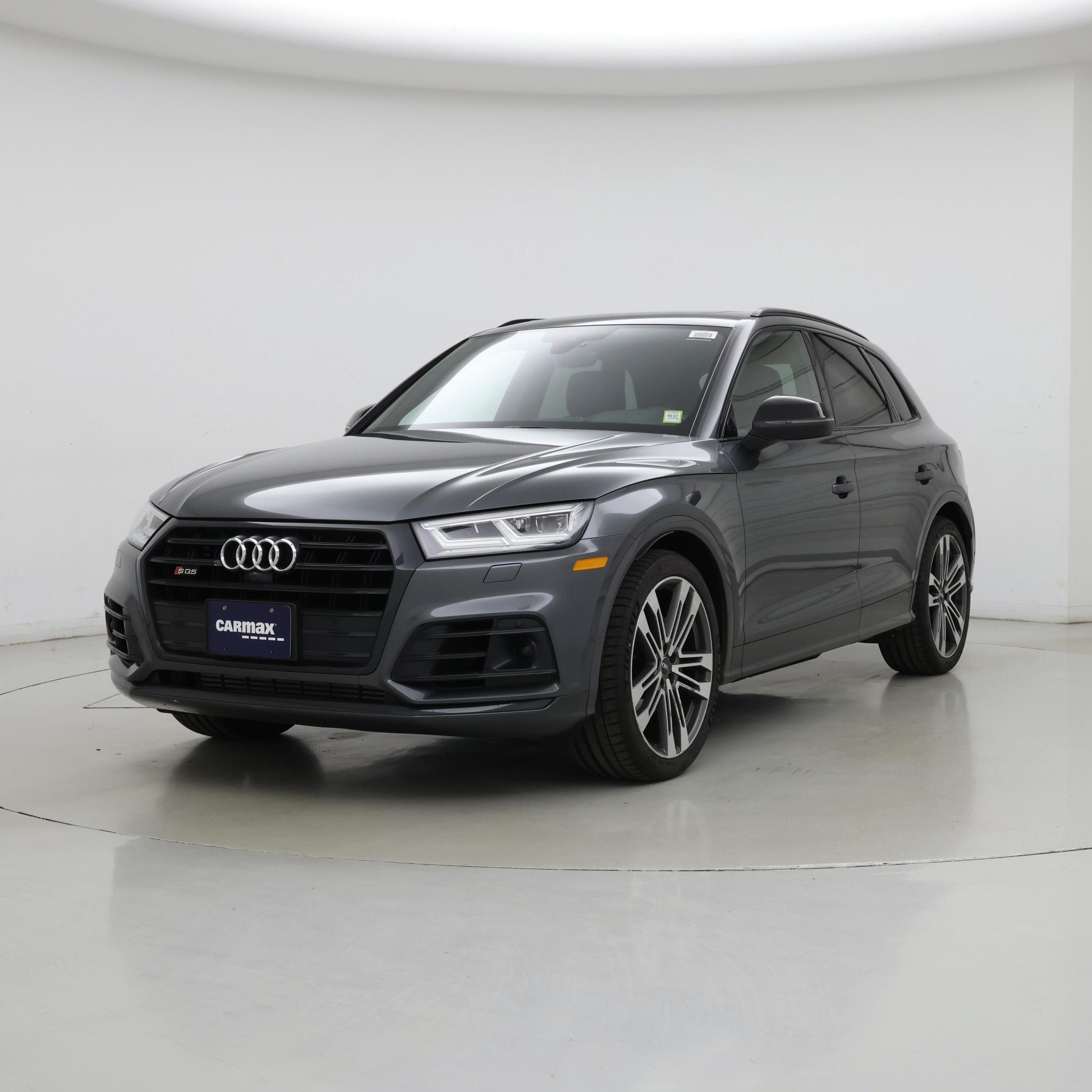 Thumbnail: 2019 Audi SQ5 - 4