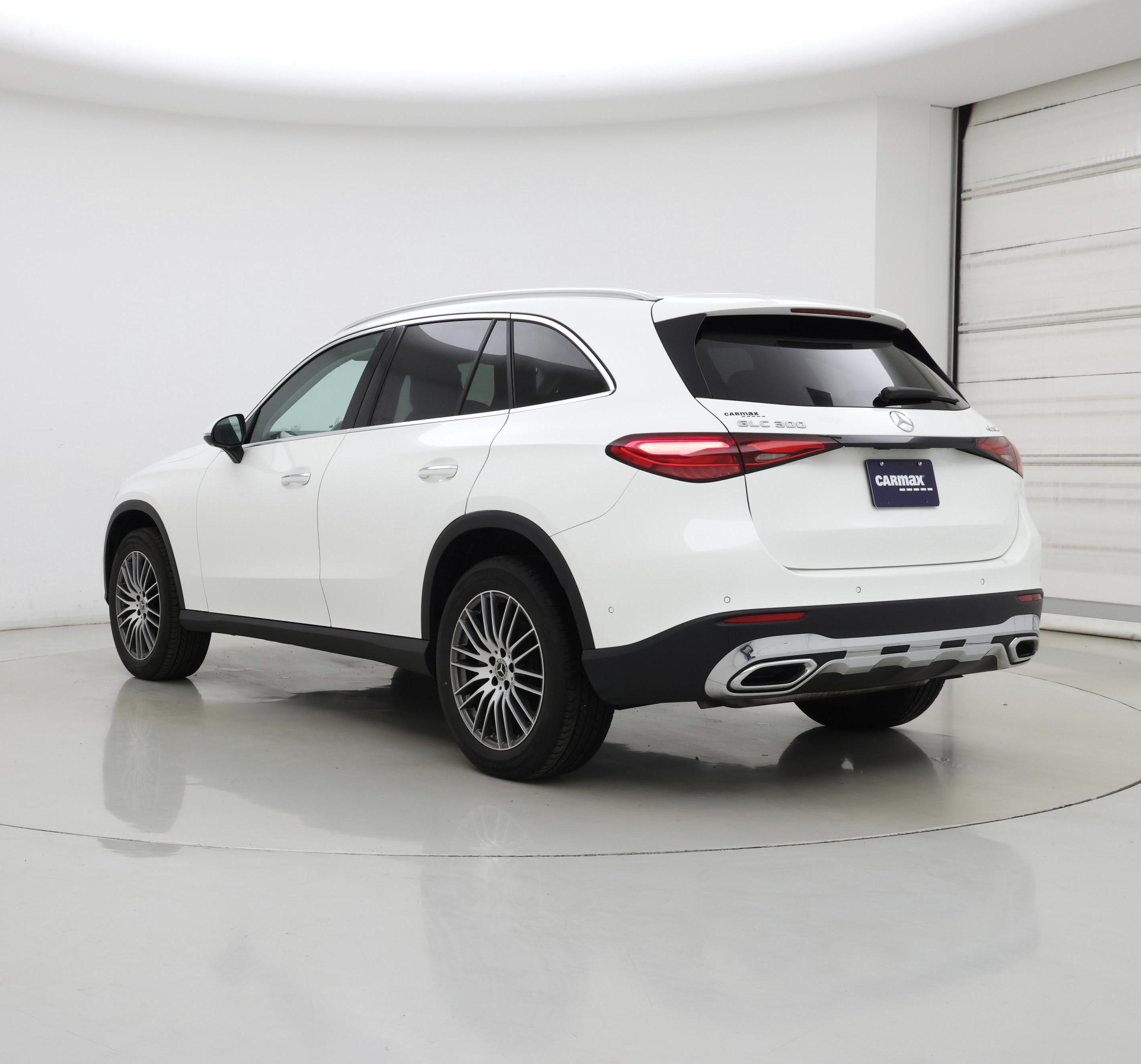 Thumbnail: 2023 Mercedes-Benz GLC - 2