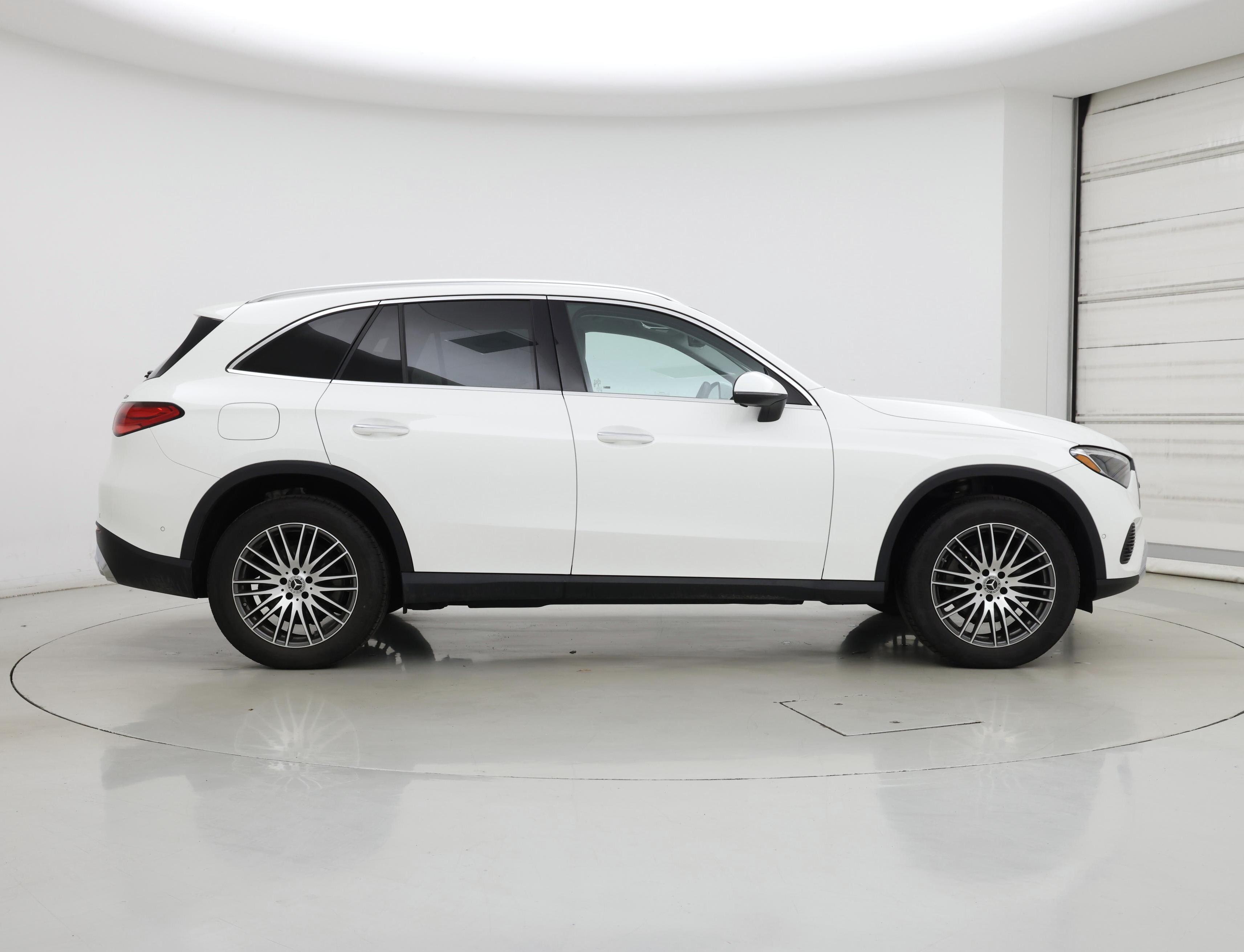 Thumbnail: 2023 Mercedes-Benz GLC - 7