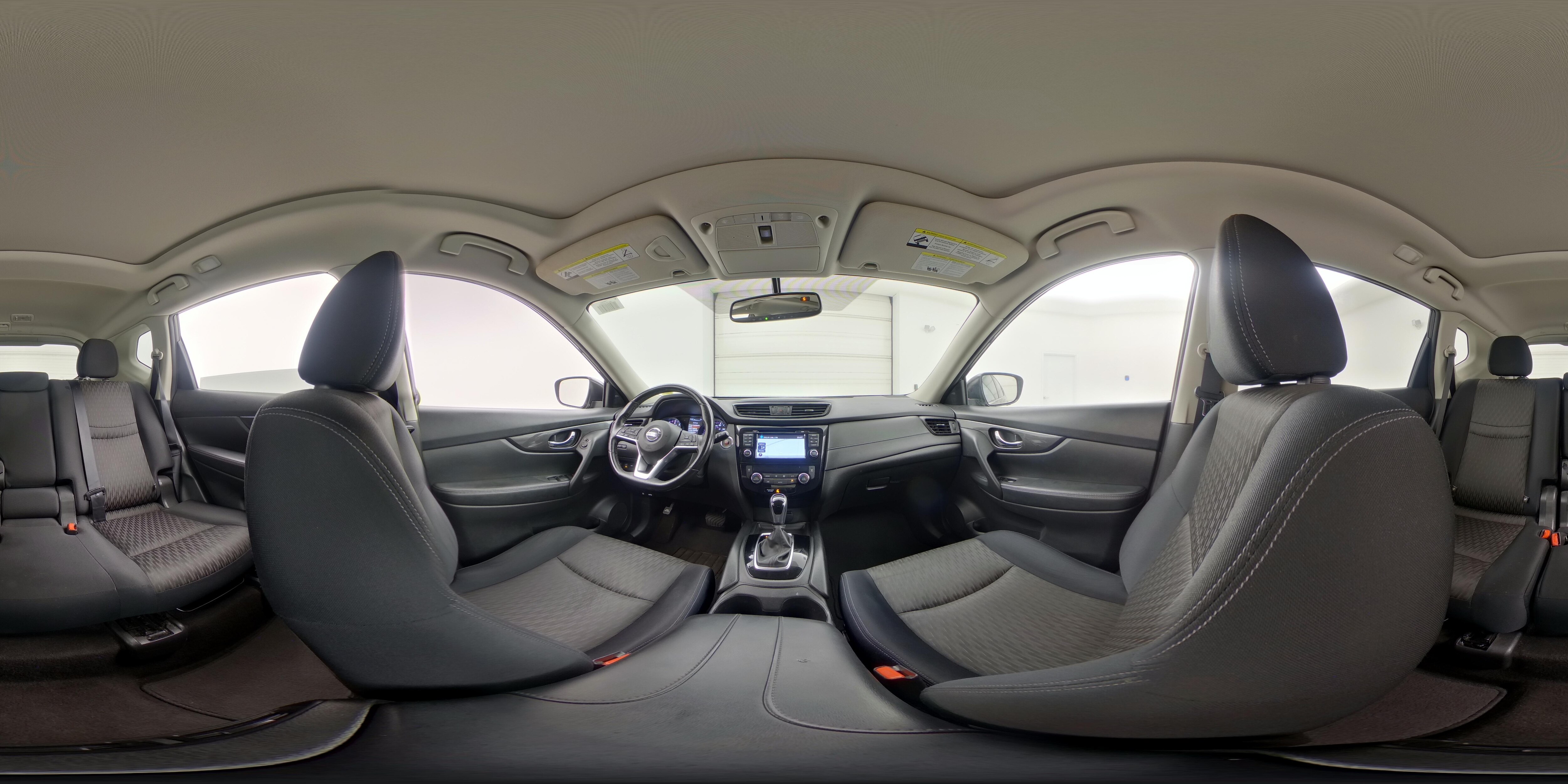 2017 Nissan Rogue SV - Photo 26
