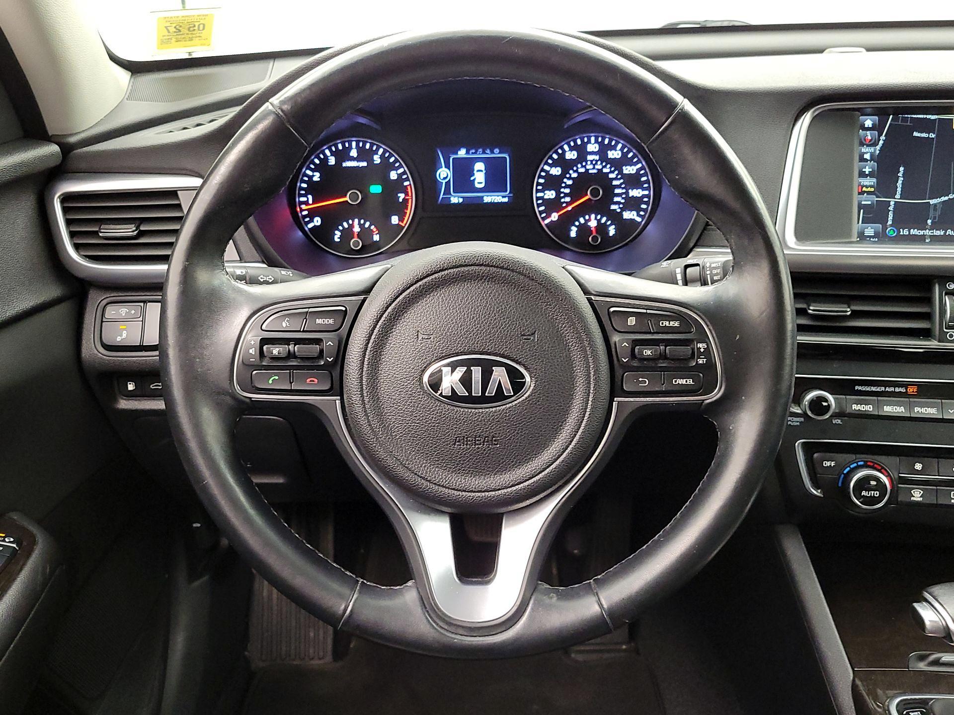Thumbnail: 2016 Kia Optima - 10