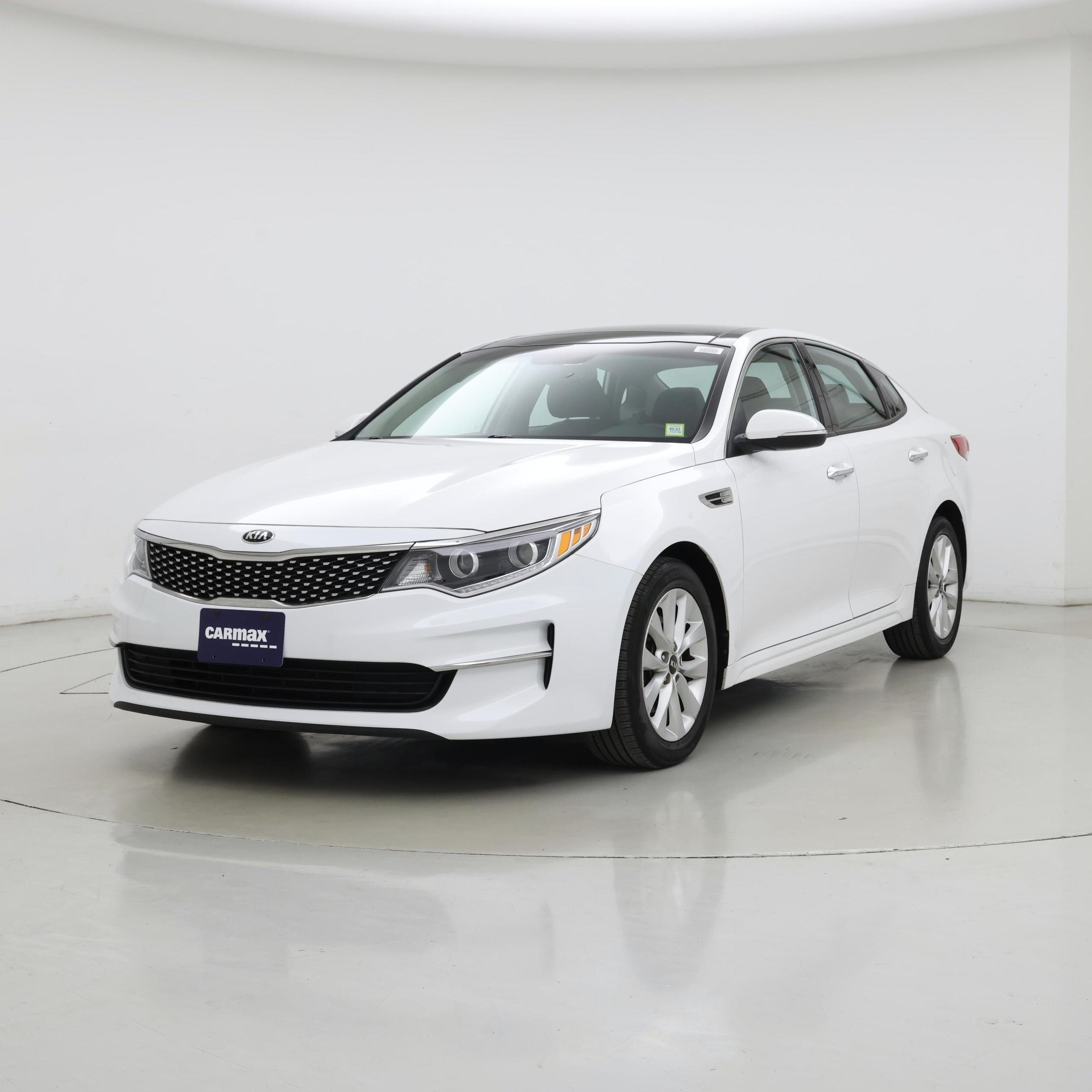 Thumbnail: 2016 Kia Optima - 4