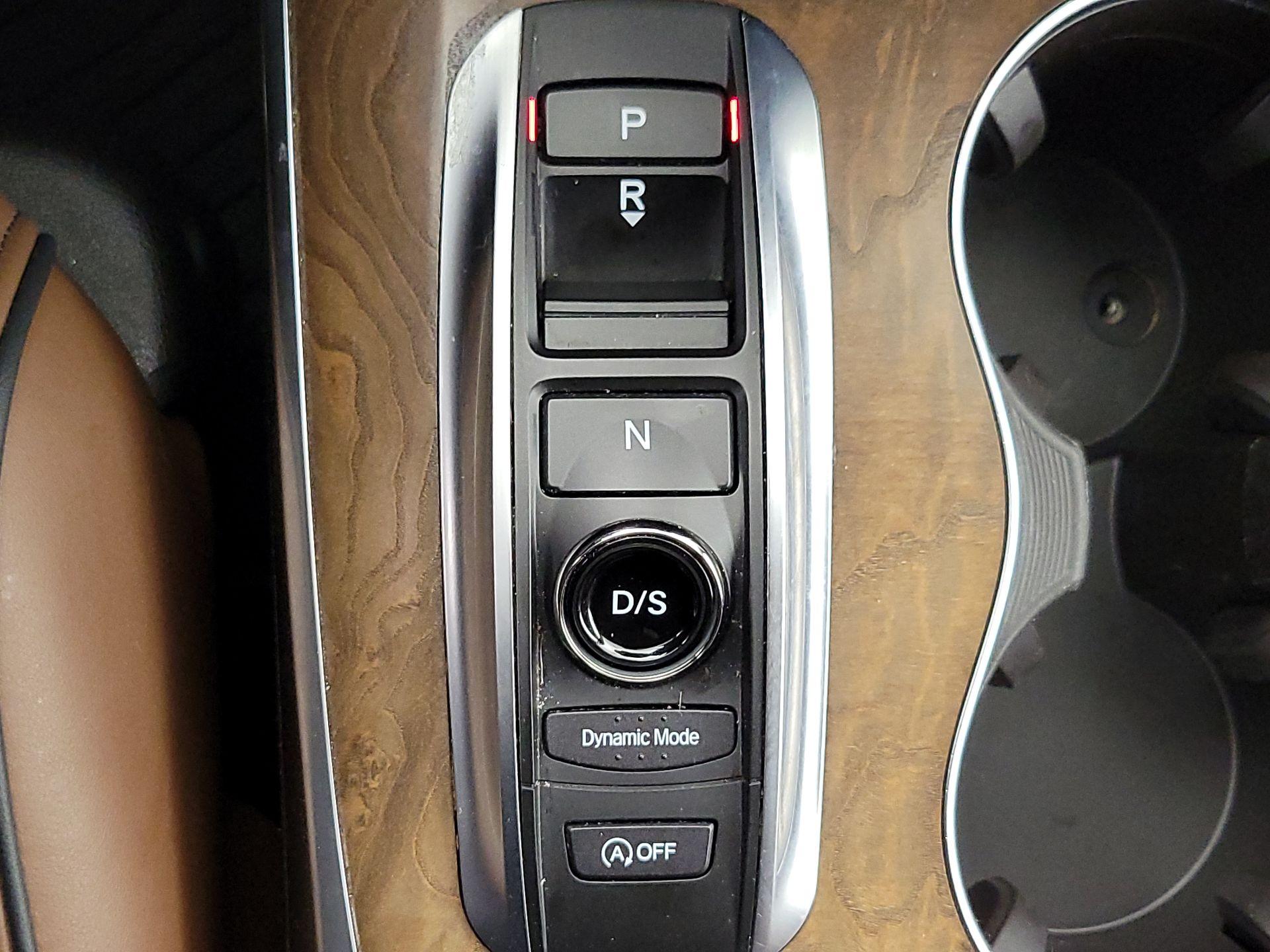 Thumbnail: 2019 Acura MDX - 18