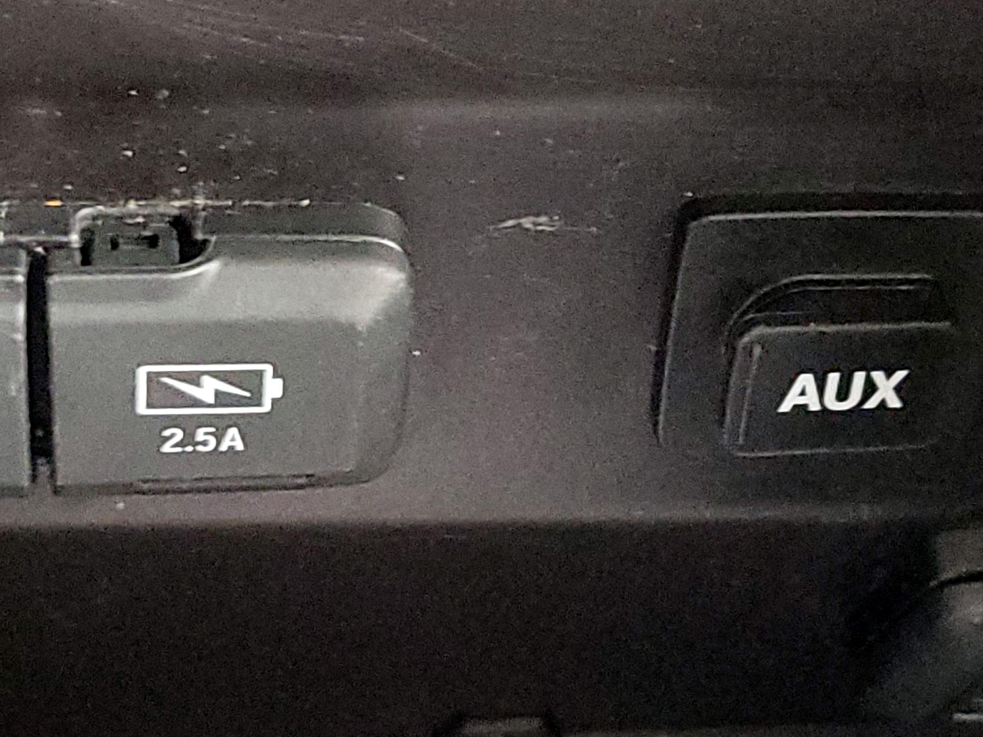 Thumbnail: 2019 Acura MDX - 19