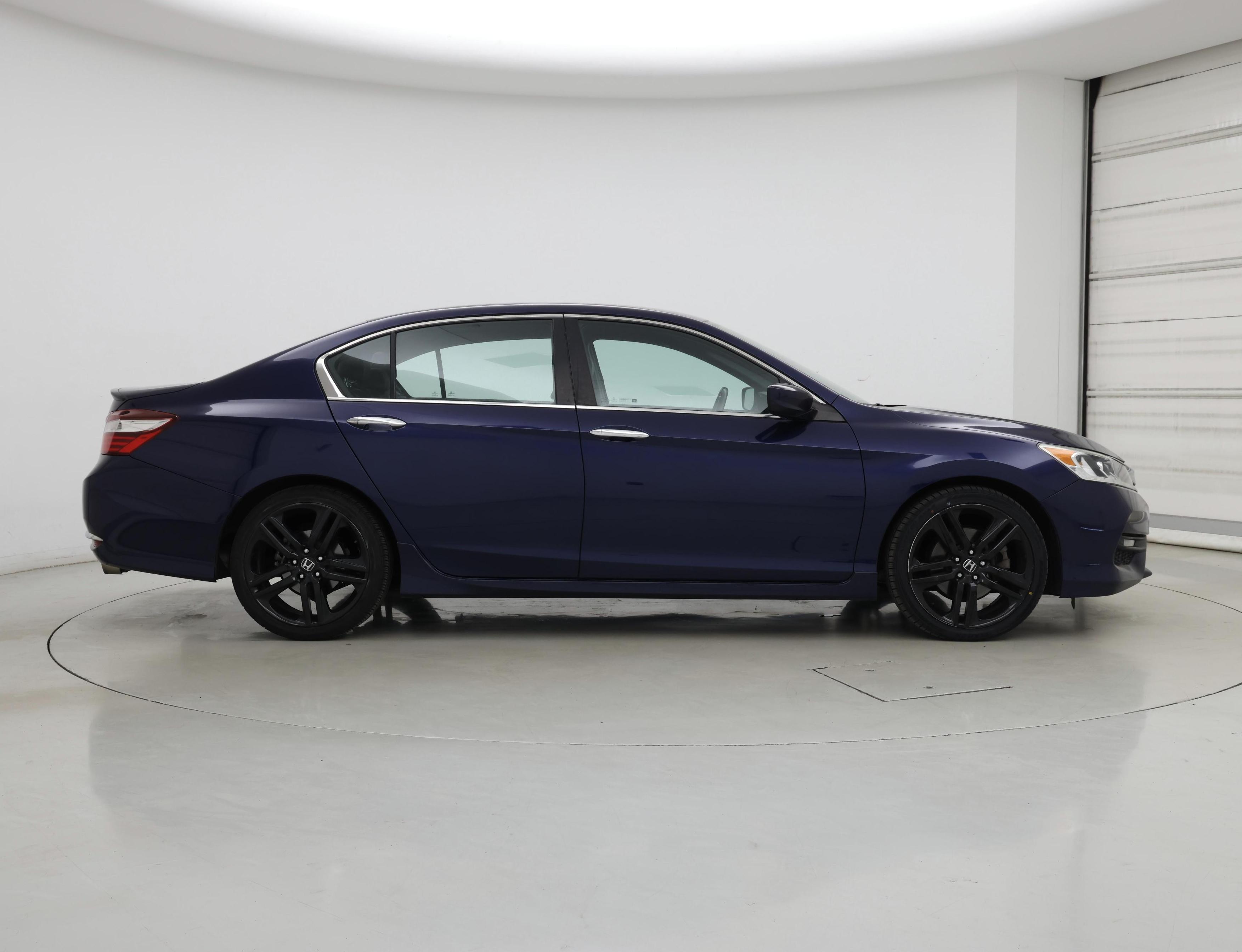 Thumbnail: 2017 Honda Accord - 7