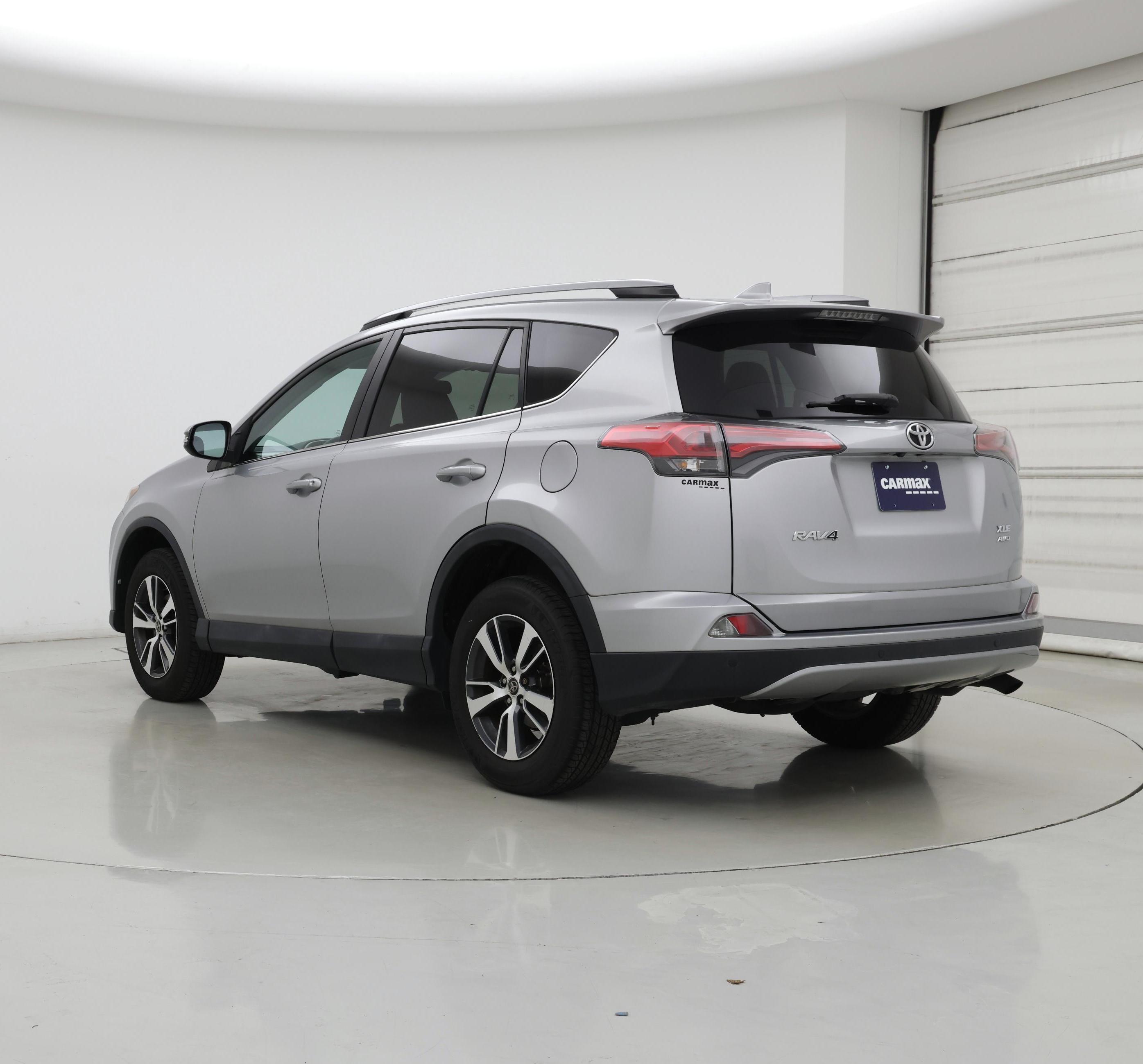 Thumbnail: 2017 Toyota RAV4 - 2