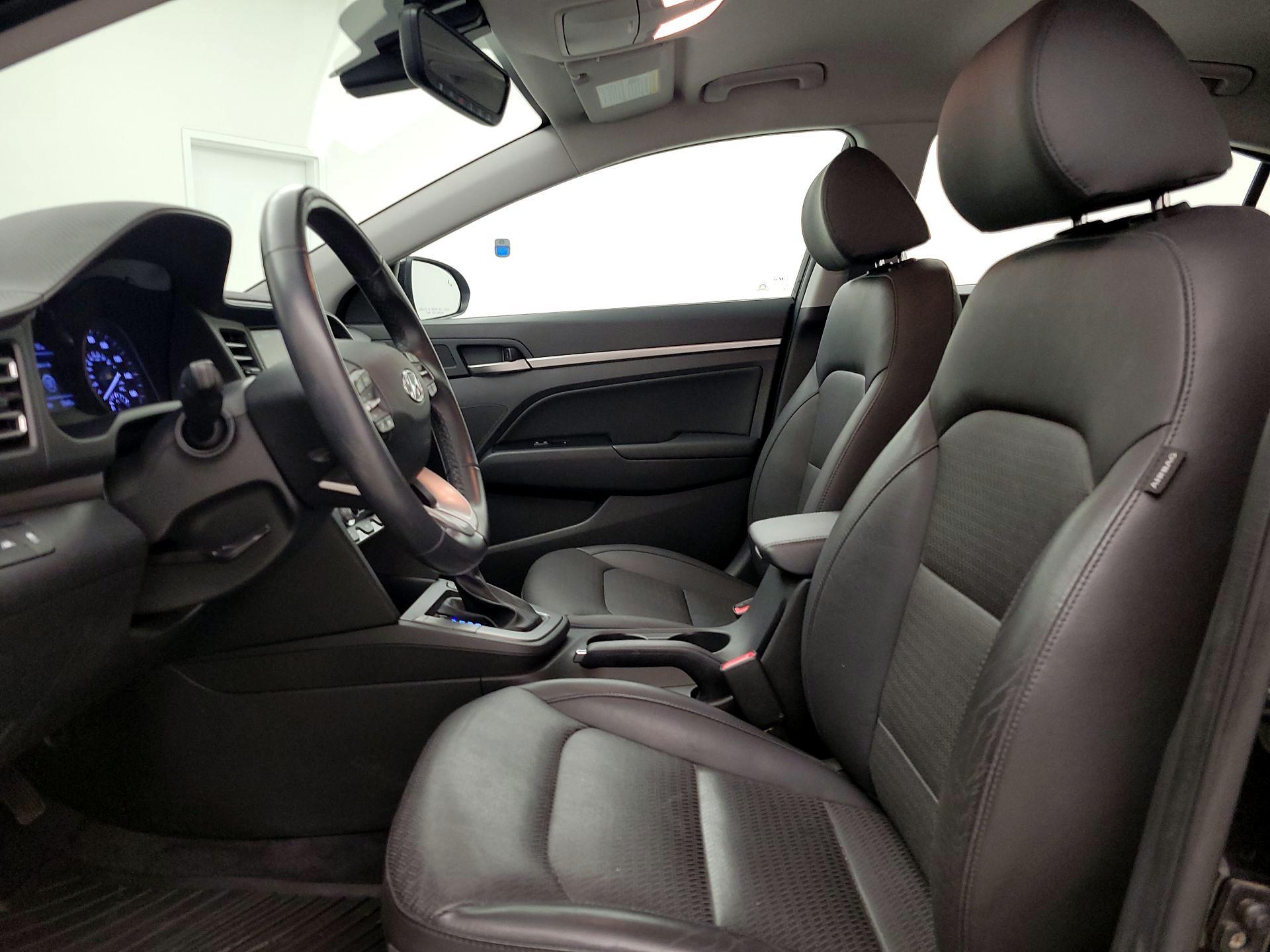 Thumbnail: 2020 Hyundai Elantra - 11