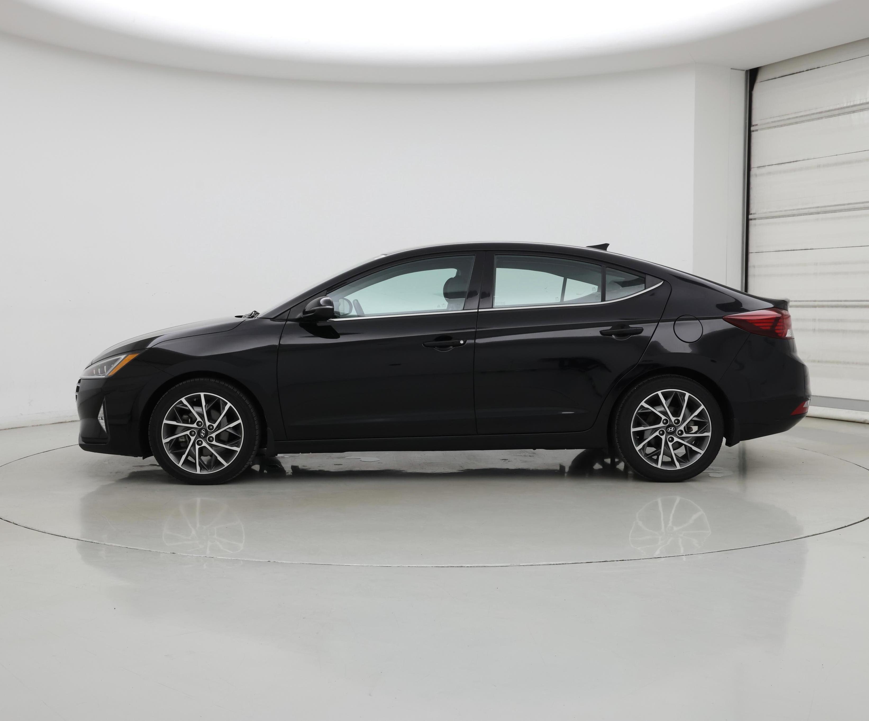 Thumbnail: 2020 Hyundai Elantra - 3