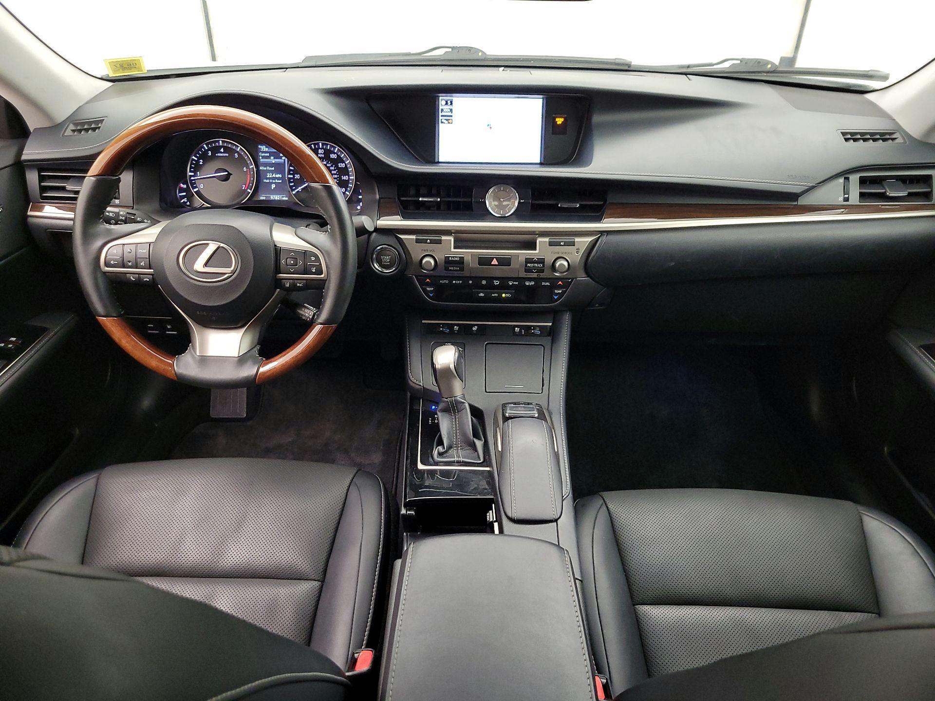 Thumbnail: 2017 Lexus ES - 9