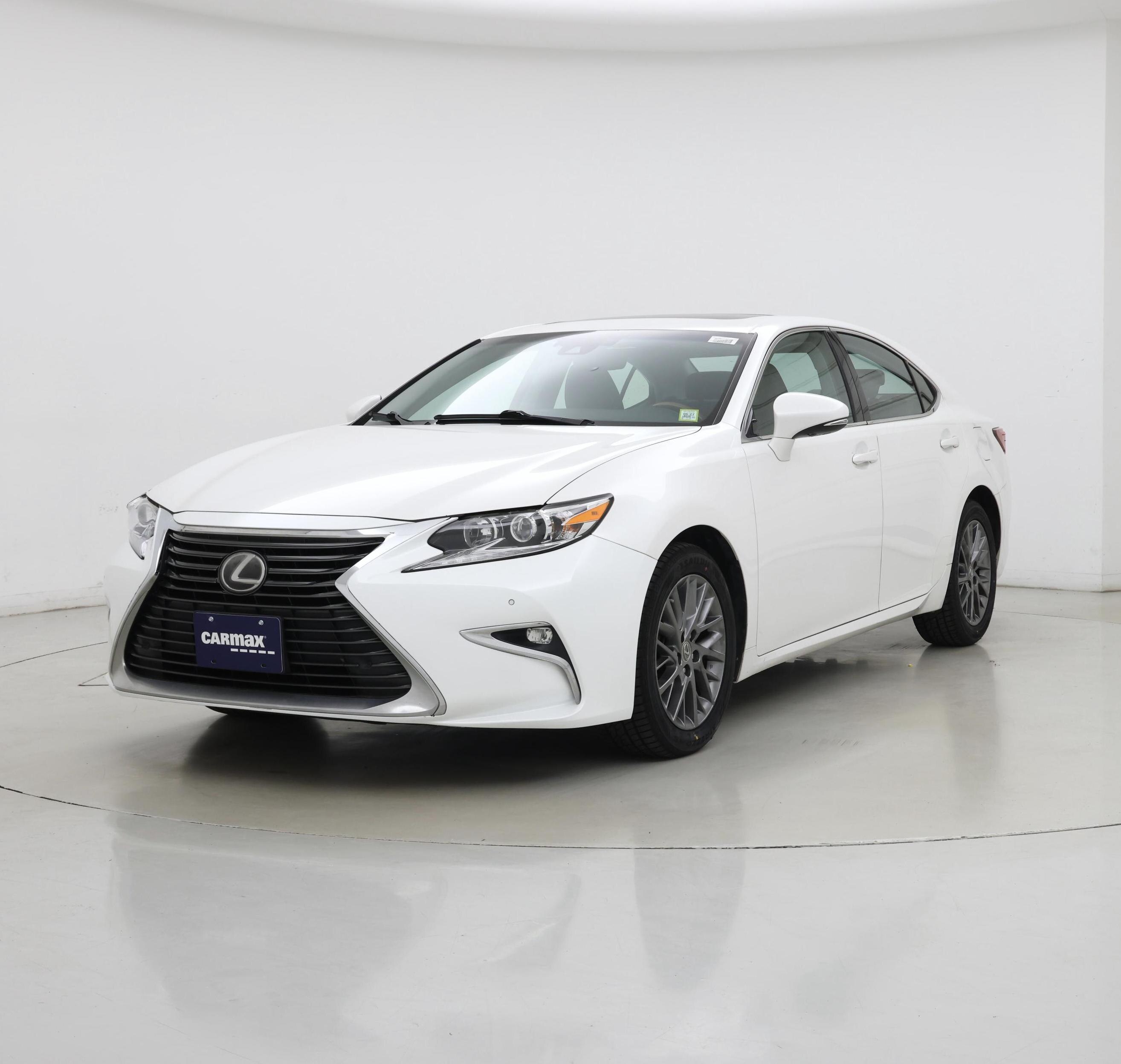 Thumbnail: 2017 Lexus ES - 4