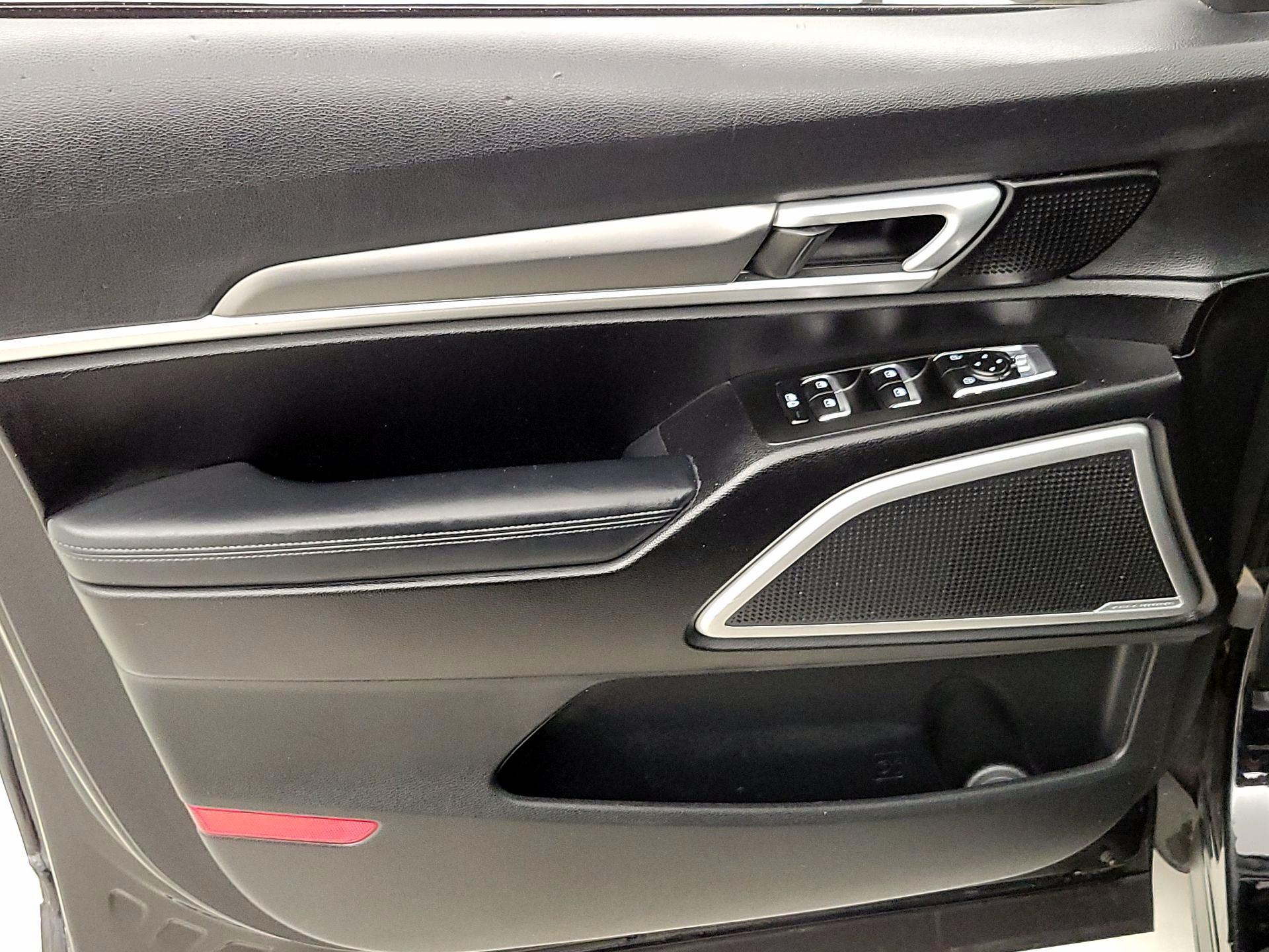 Thumbnail: 2020 Kia Telluride - 12