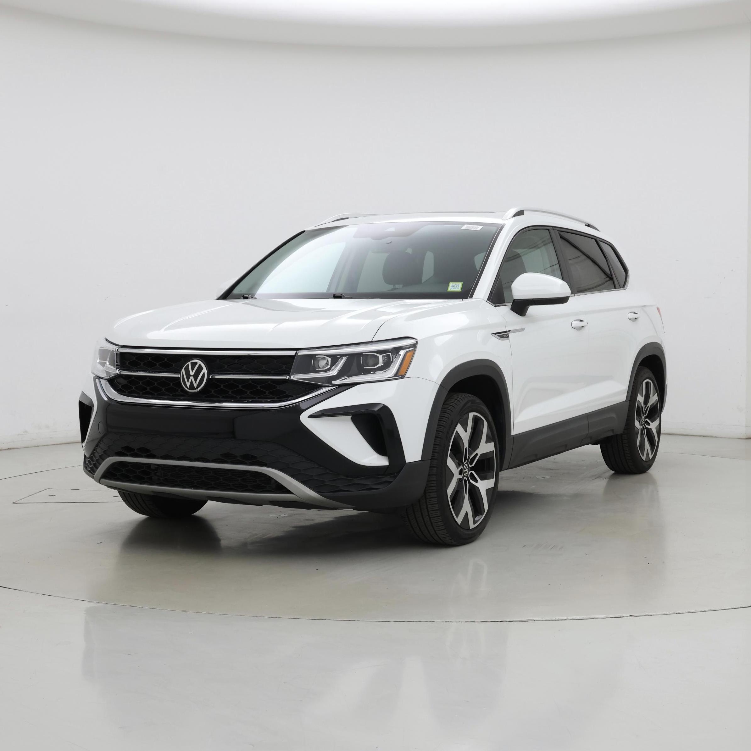 Thumbnail: 2022 Volkswagen Taos - 4
