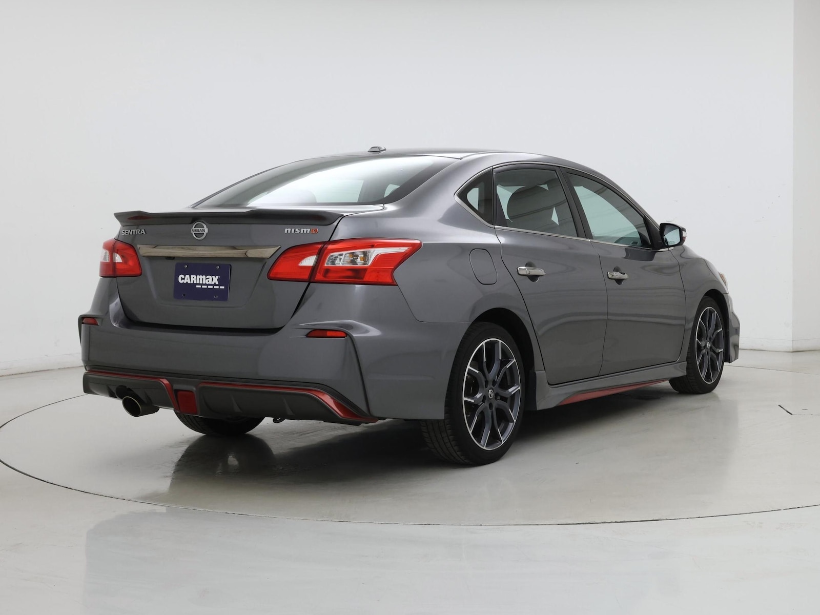 2018 Nissan Sentra Nismo - Photo 9