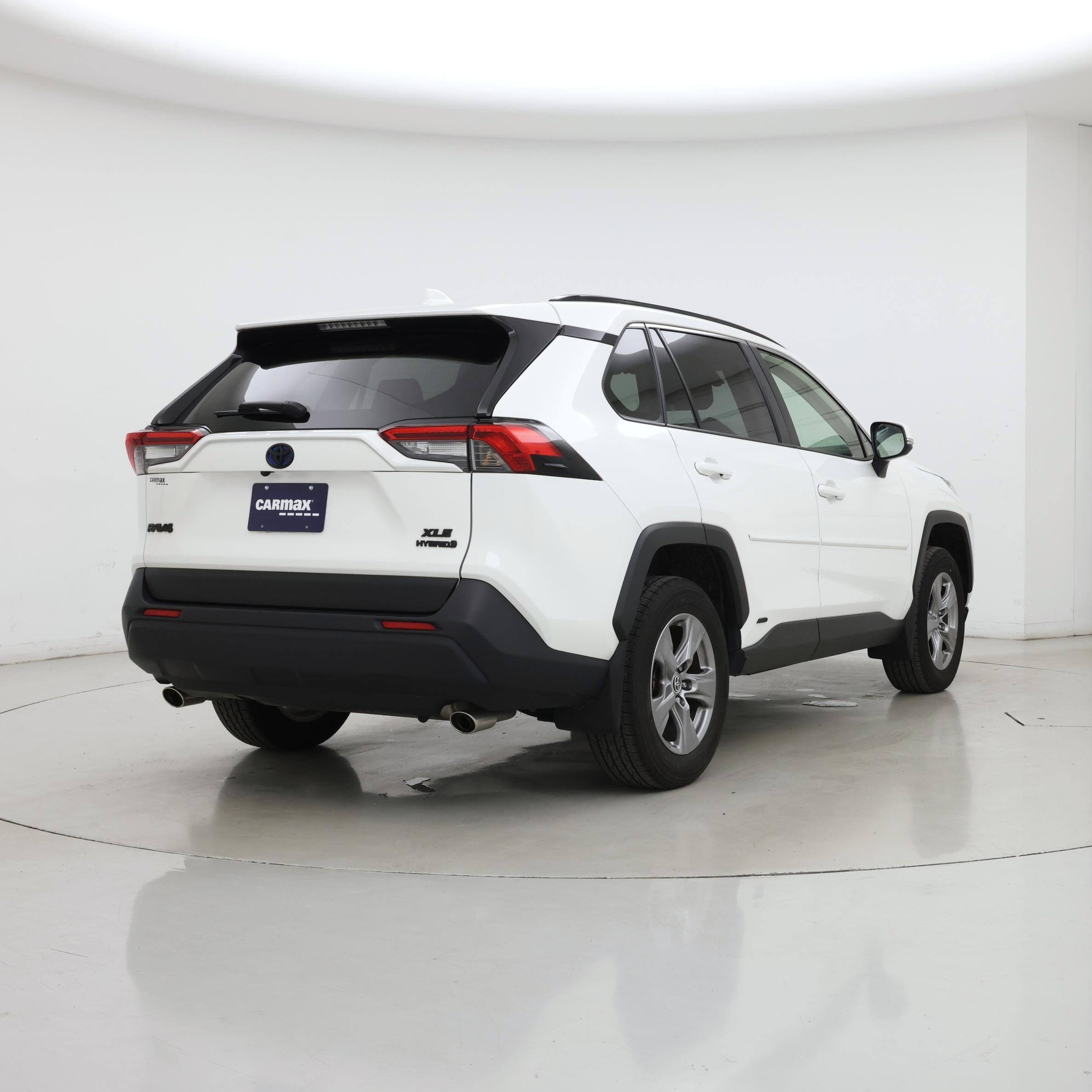 Thumbnail: 2023 Toyota RAV4 - 8