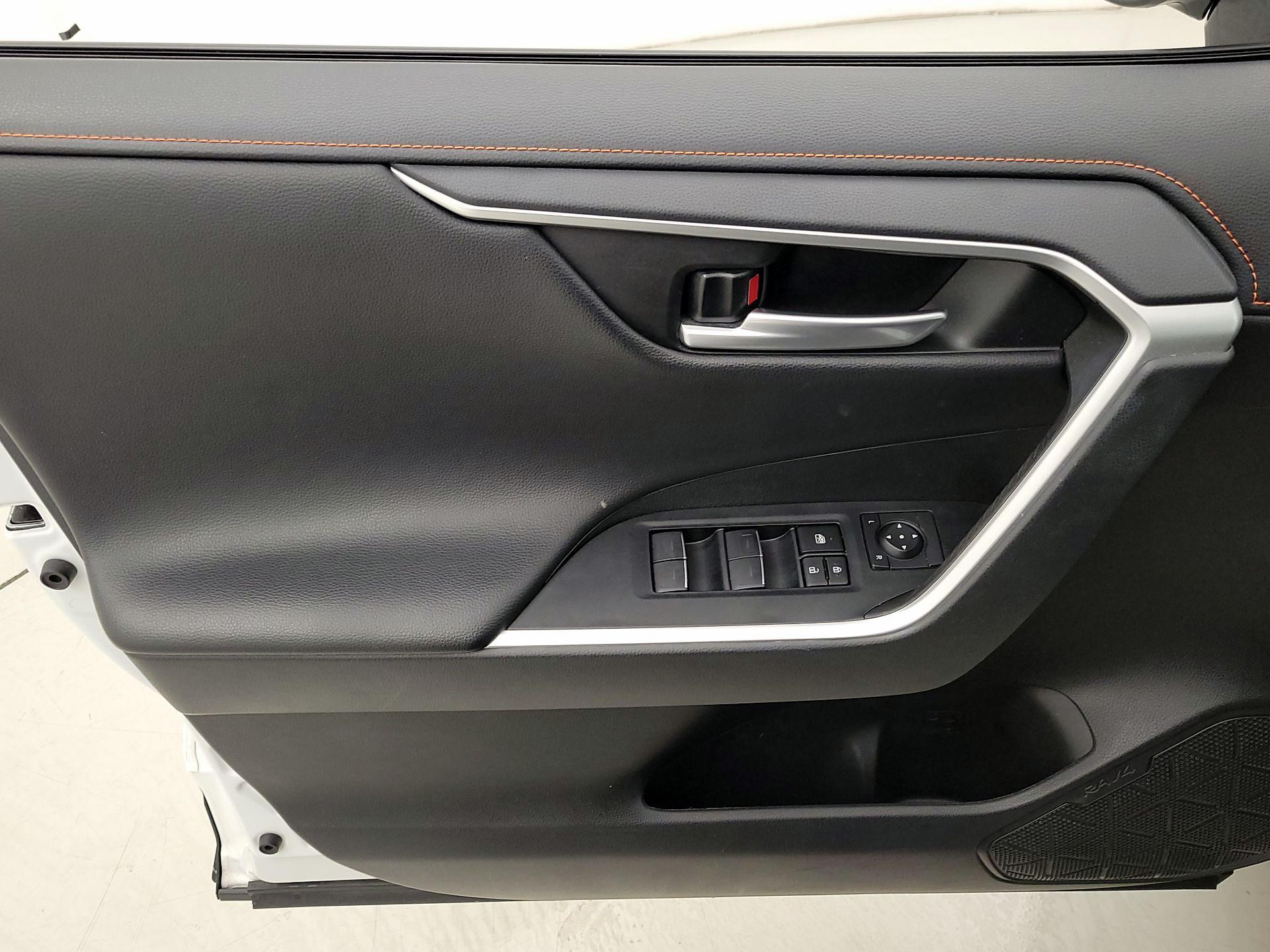 Thumbnail: 2024 Toyota RAV4 - 12