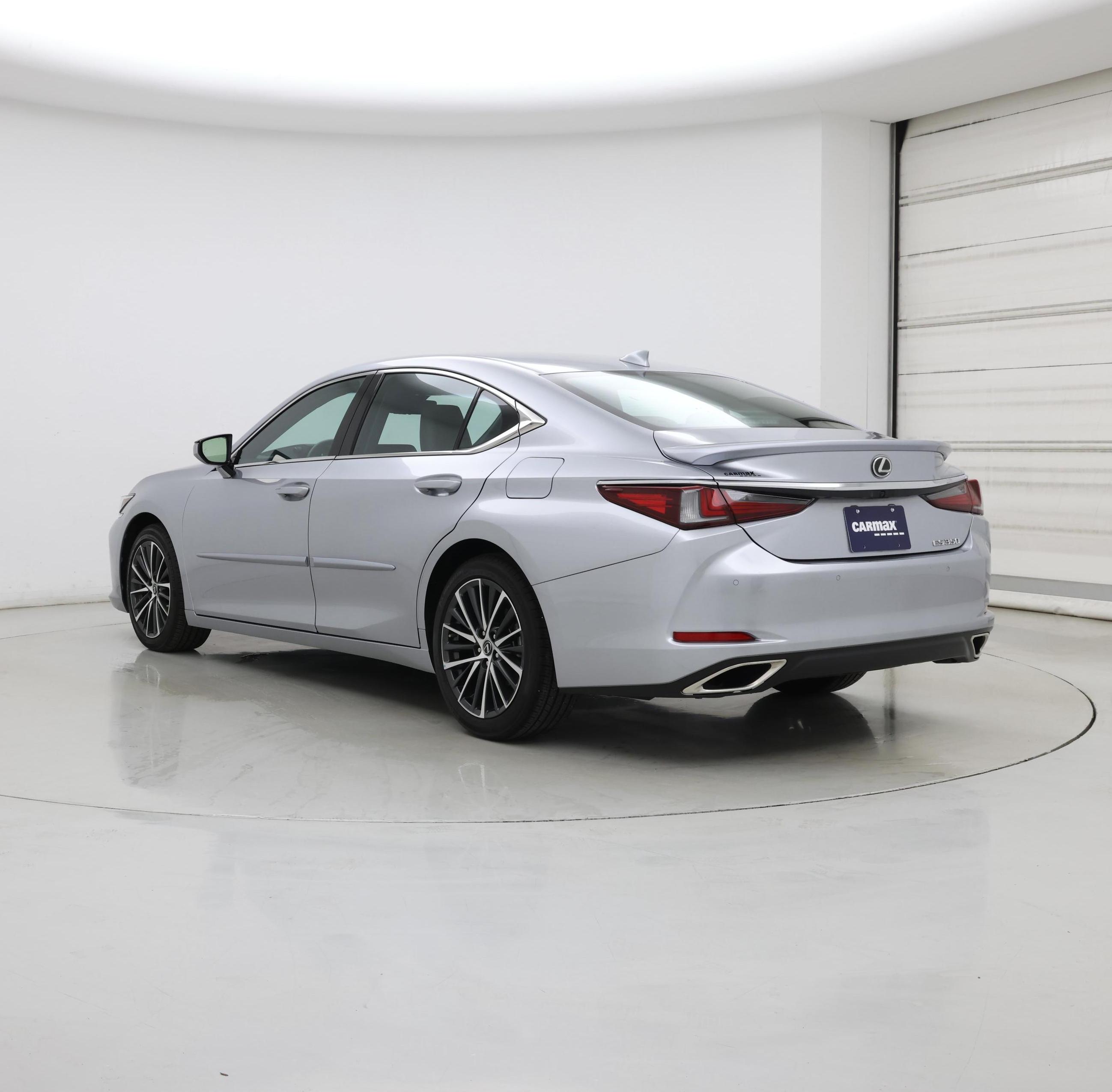Thumbnail: 2023 Lexus ES - 2