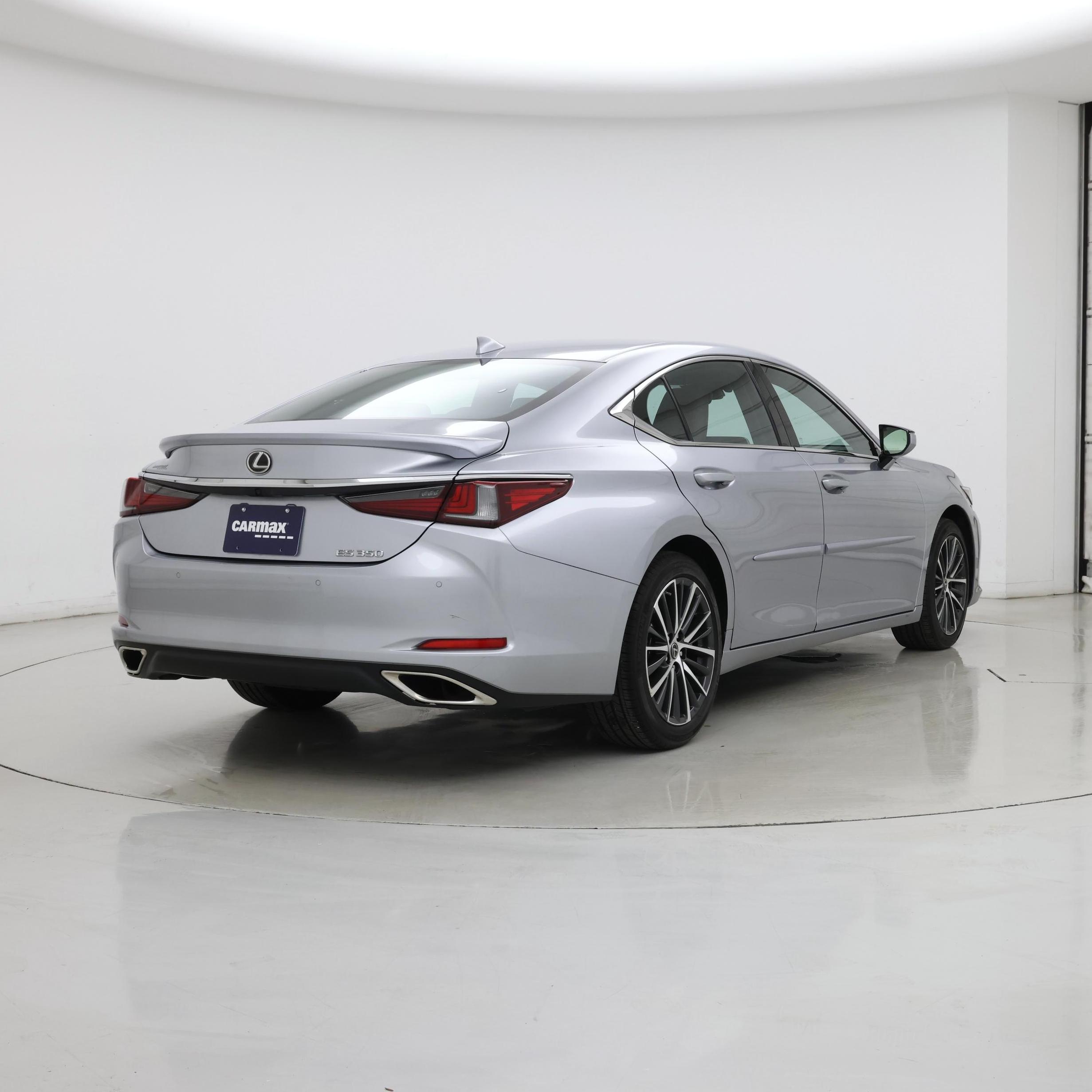 Thumbnail: 2023 Lexus ES - 8