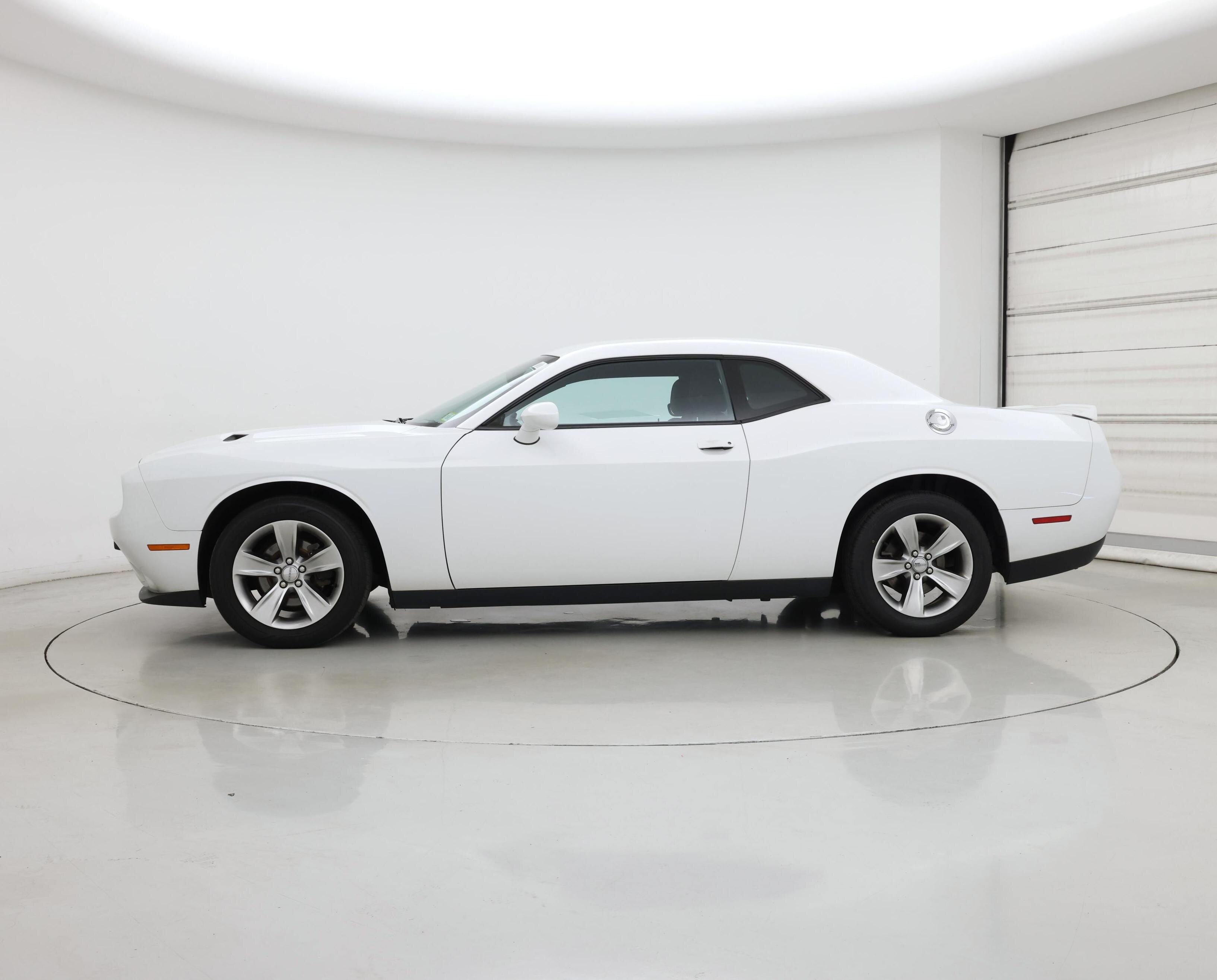 Thumbnail: 2018 Dodge Challenger - 3