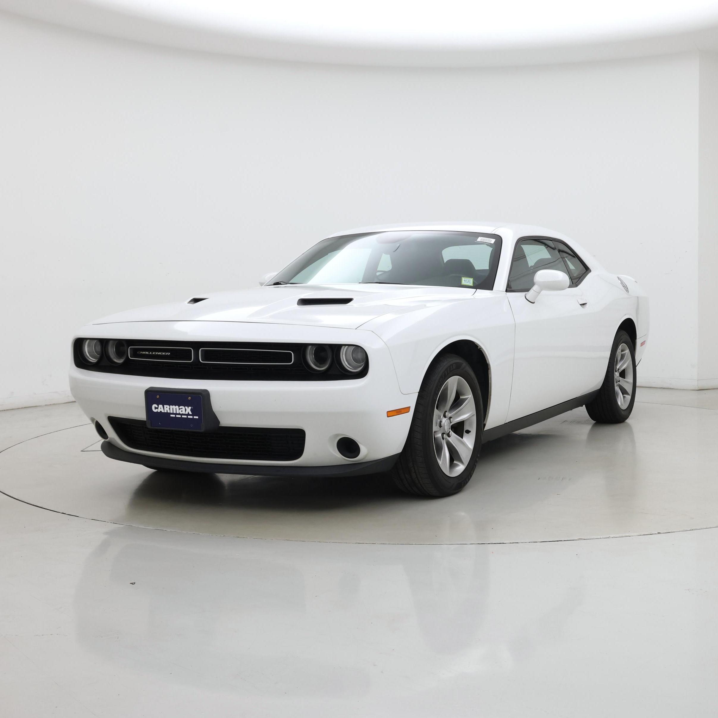 Thumbnail: 2018 Dodge Challenger - 4