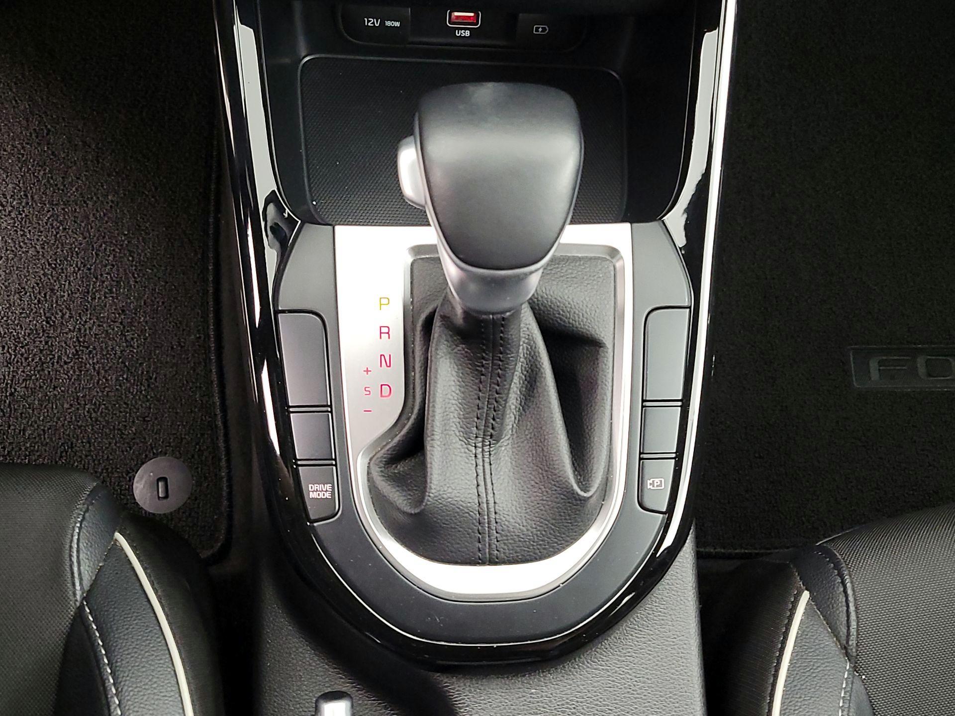 Thumbnail: 2022 Kia Forte - 18