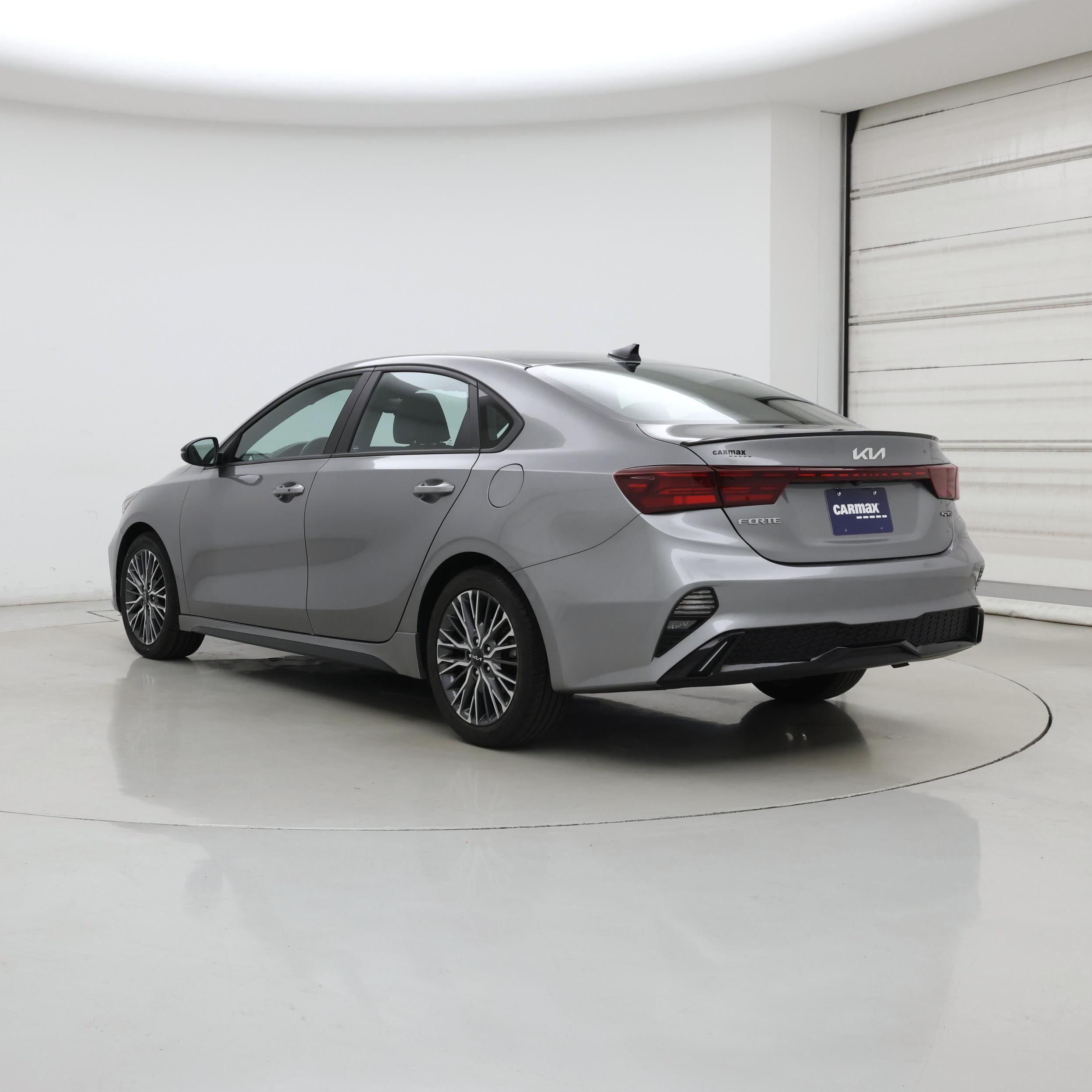 Thumbnail: 2022 Kia Forte - 2