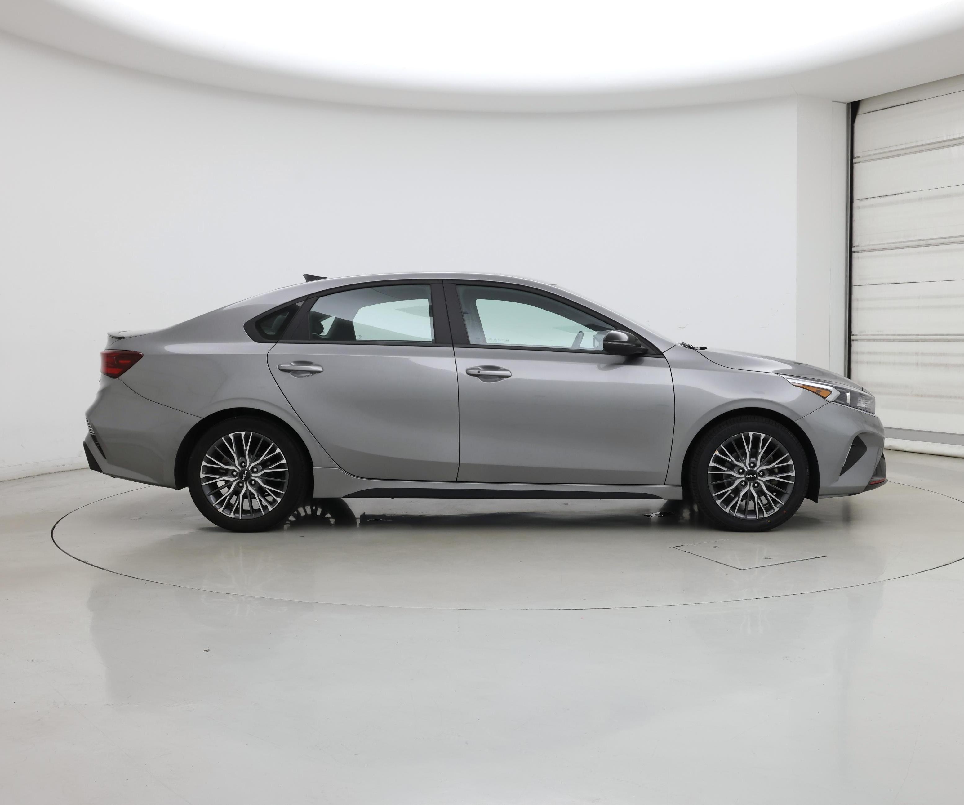 Thumbnail: 2022 Kia Forte - 7