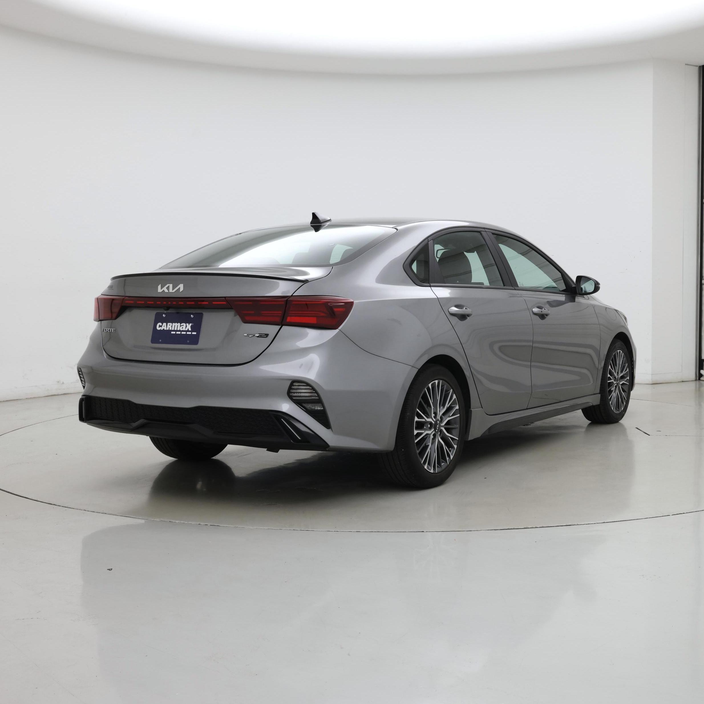 Thumbnail: 2022 Kia Forte - 8