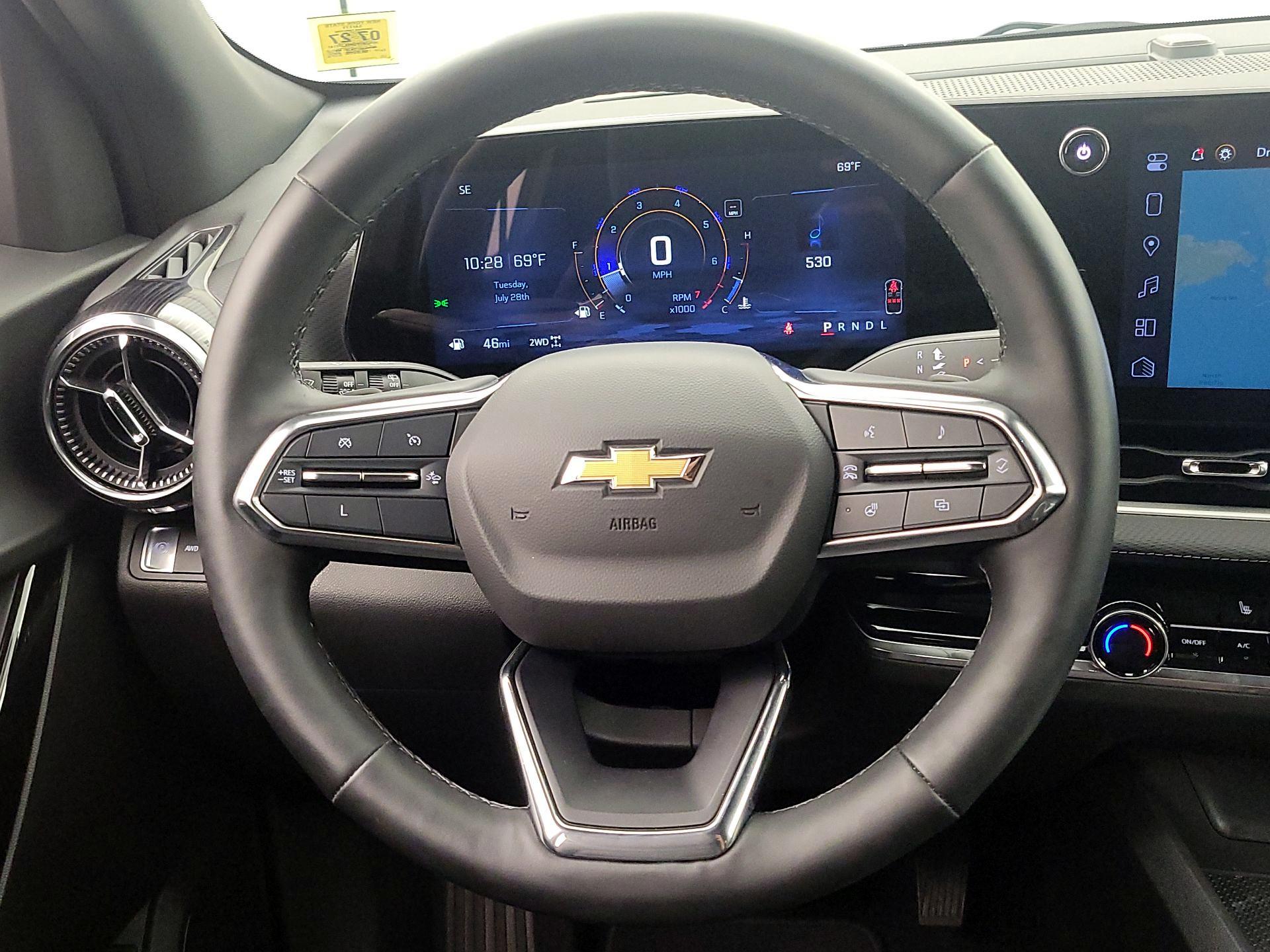 Thumbnail: 2025 Chevrolet Equinox - 10