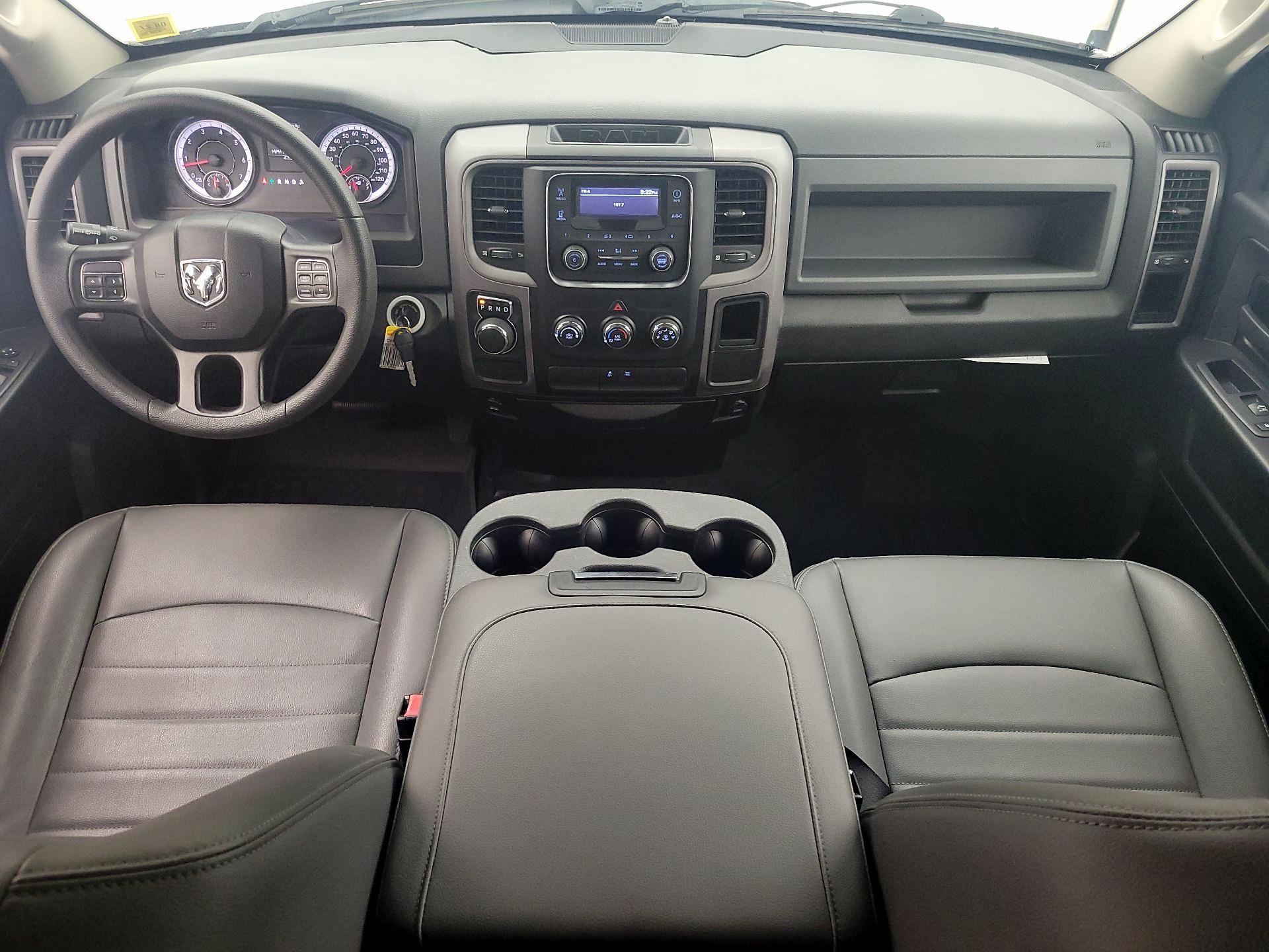 Thumbnail: 2019 RAM 1500 Classic - 9