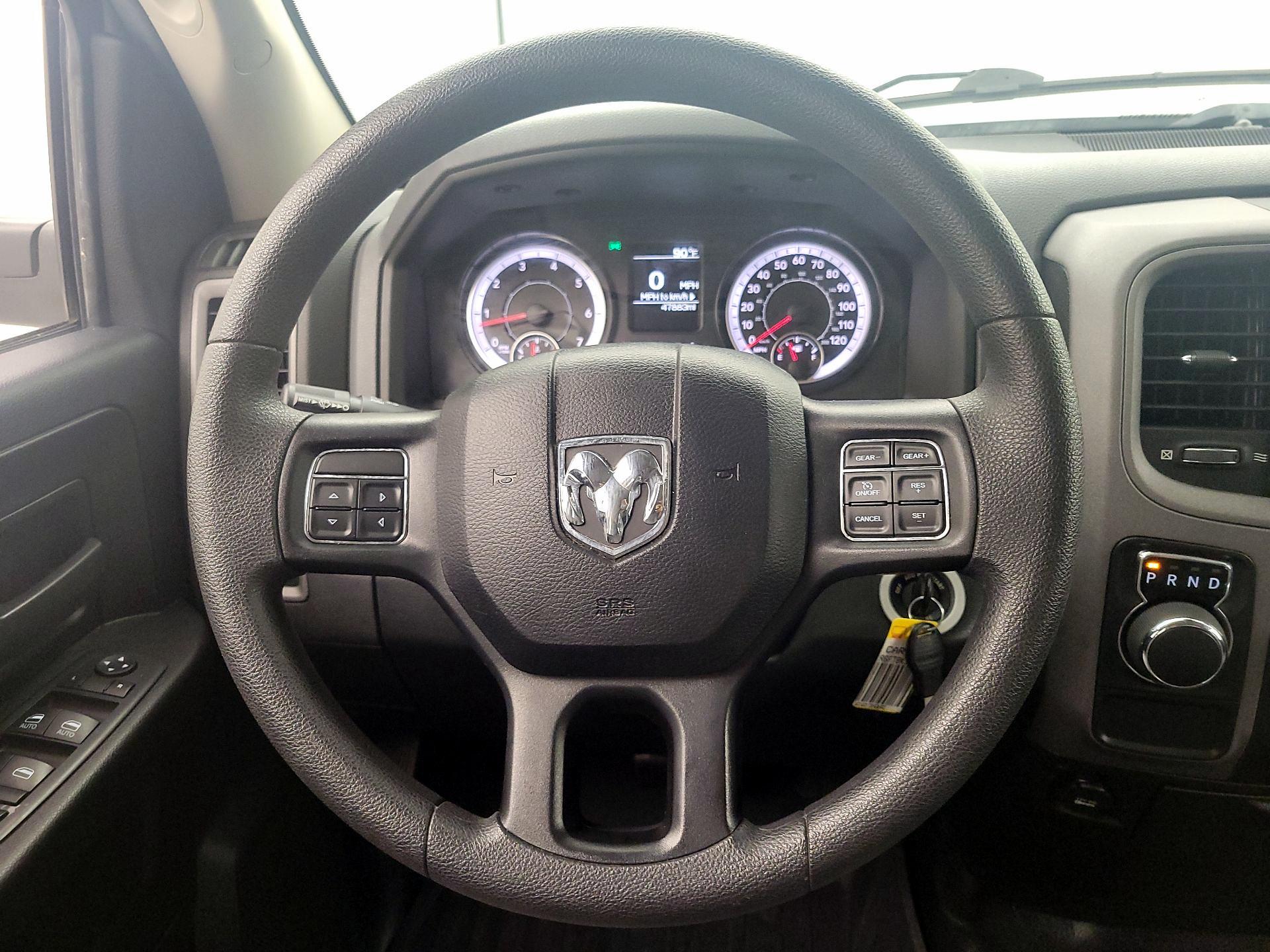 Thumbnail: 2019 RAM 1500 Classic - 10