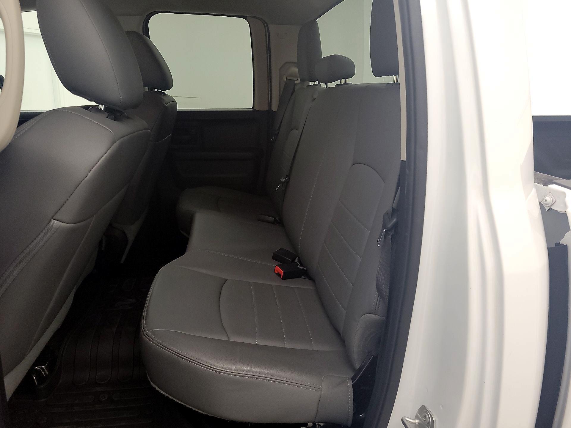 Thumbnail: 2019 RAM 1500 Classic - 19