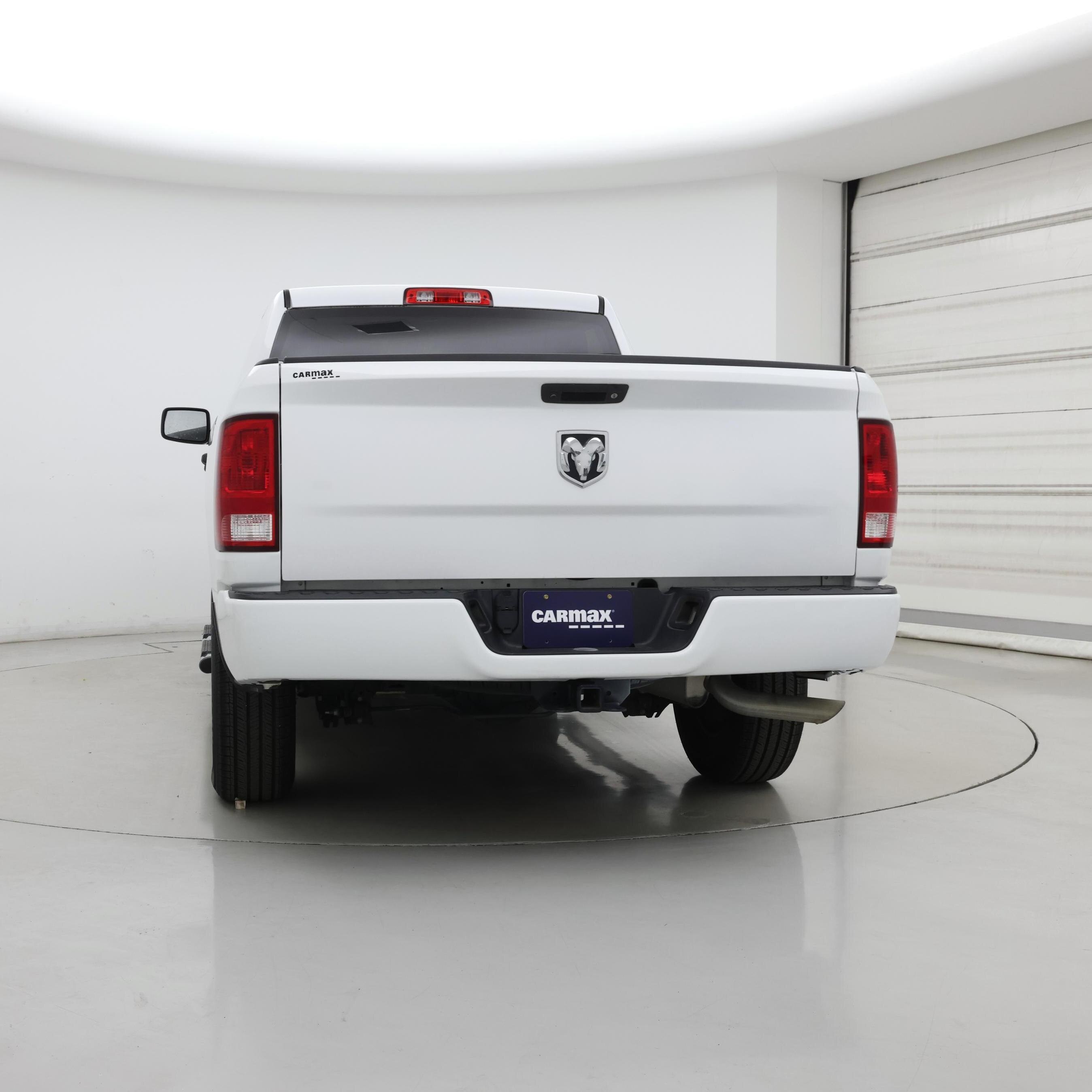 Thumbnail: 2019 RAM 1500 Classic - 6