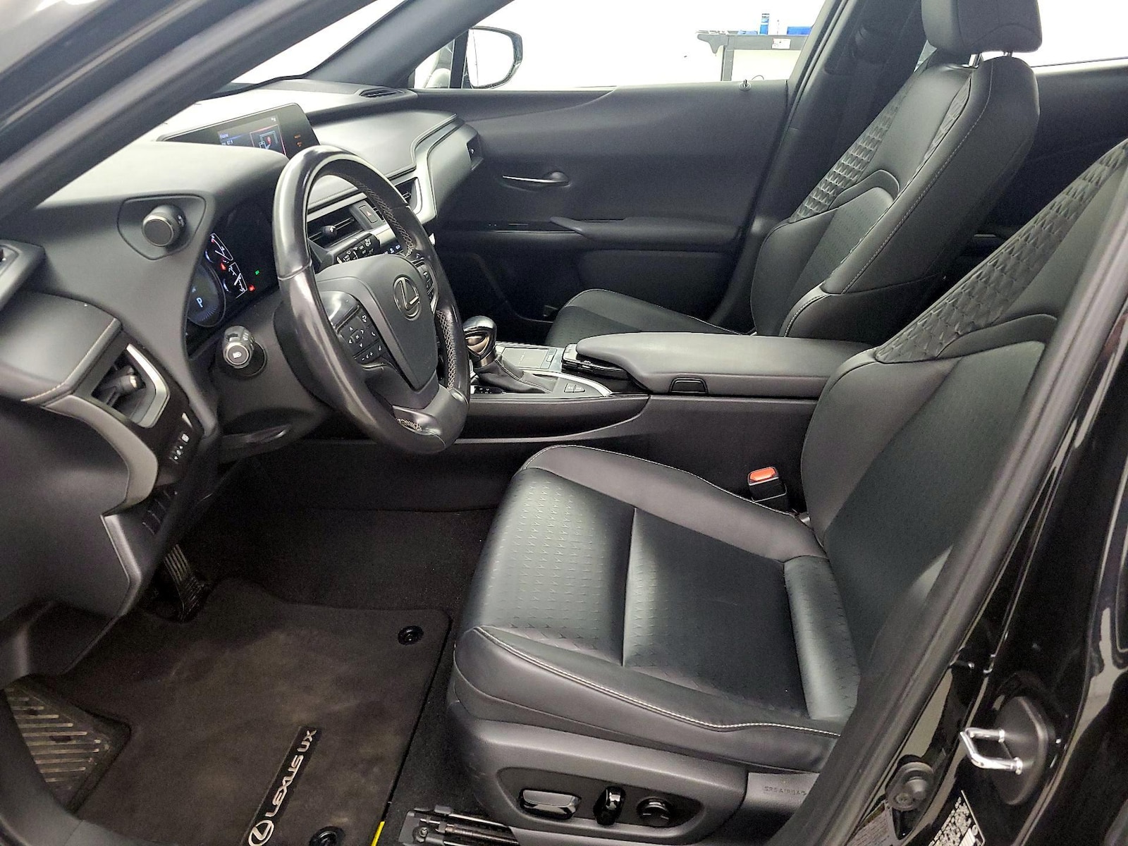 Power Seat(s) & Side Airbags