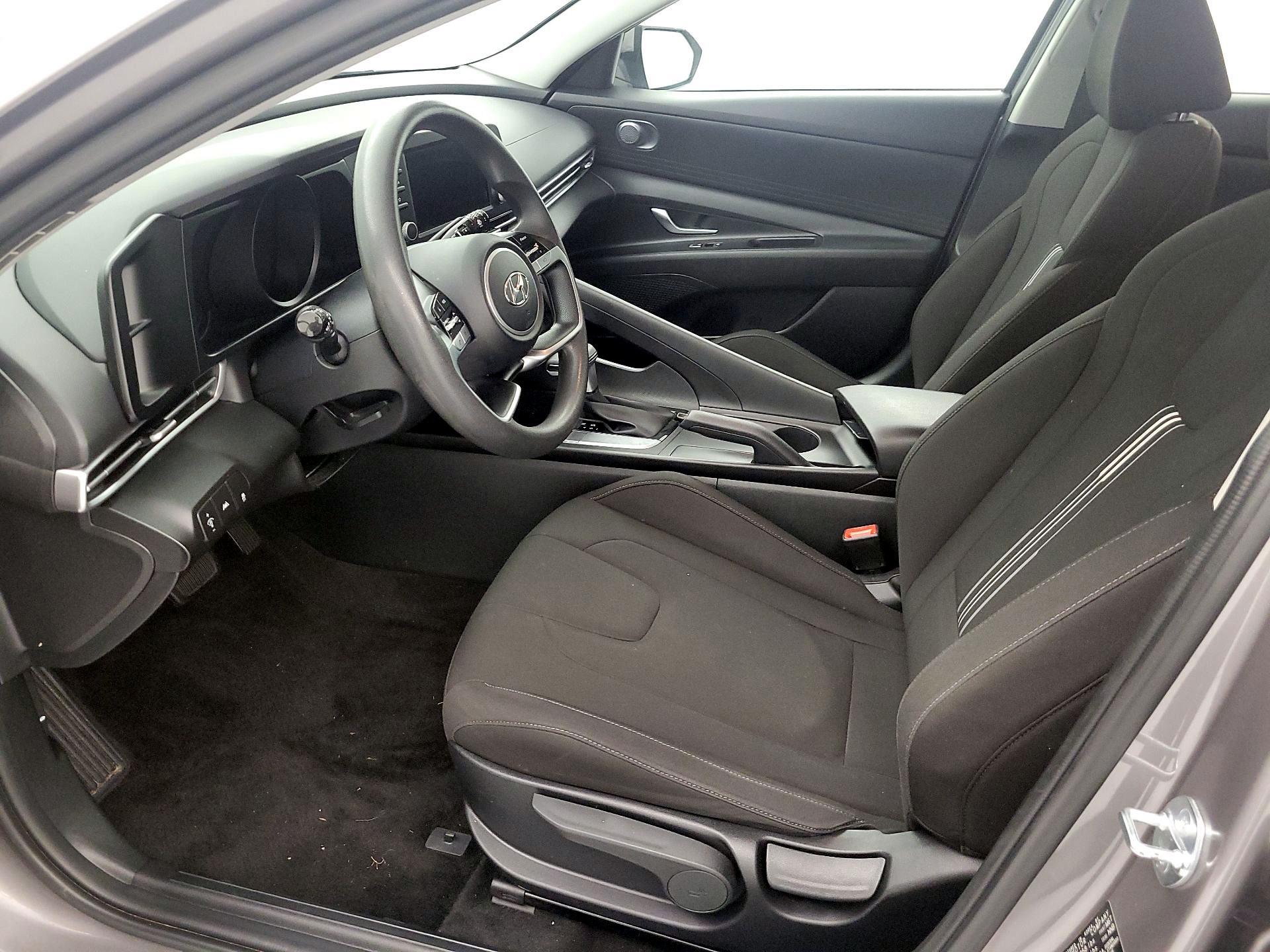 Thumbnail: 2023 Hyundai Elantra - 11