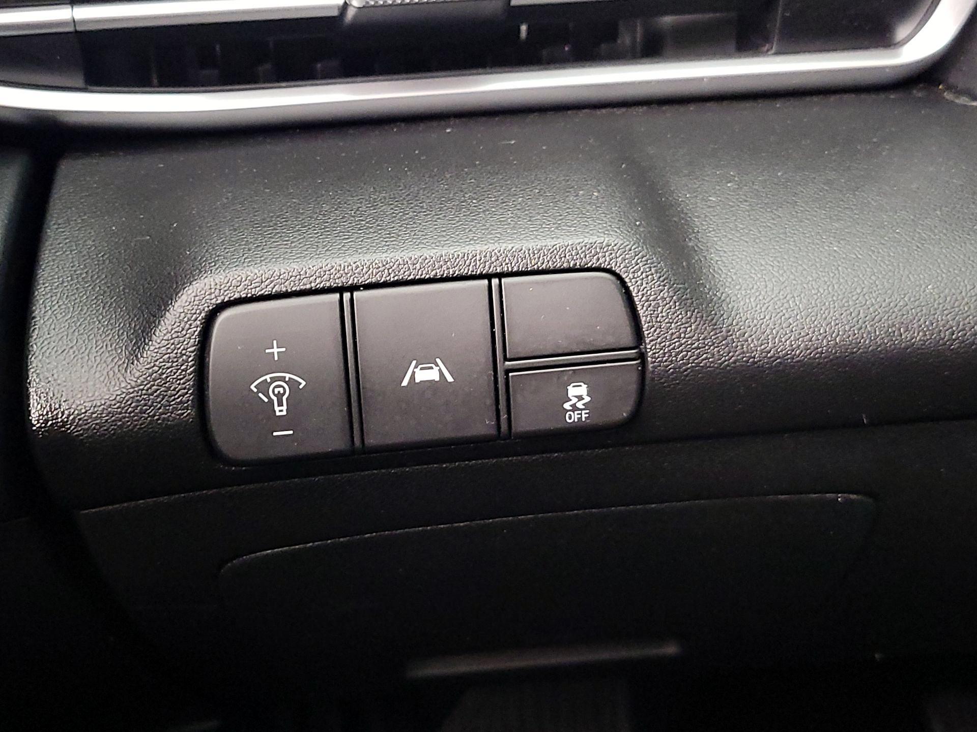 Thumbnail: 2023 Hyundai Elantra - 13