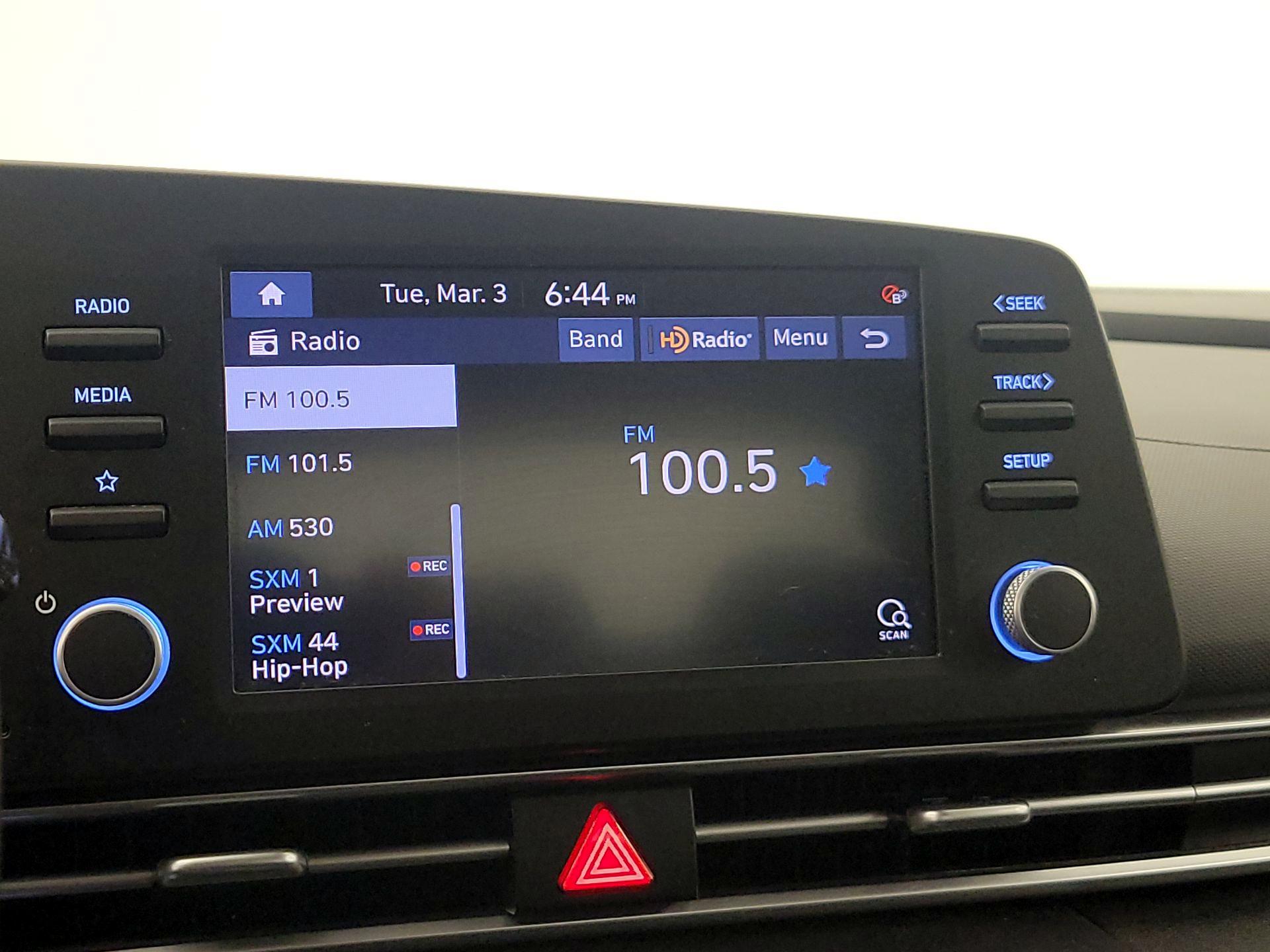 Thumbnail: 2023 Hyundai Elantra - 15