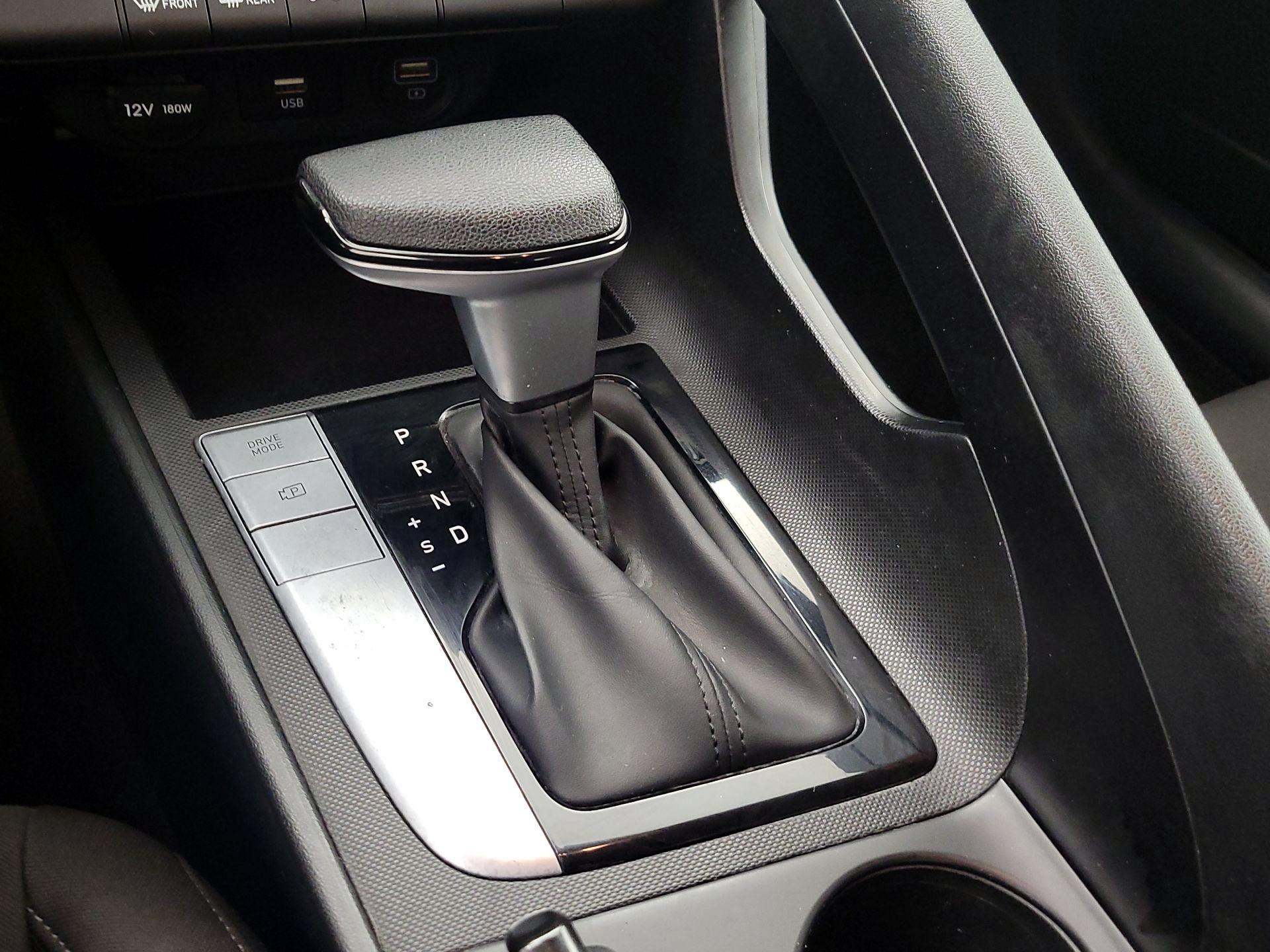 Thumbnail: 2023 Hyundai Elantra - 17