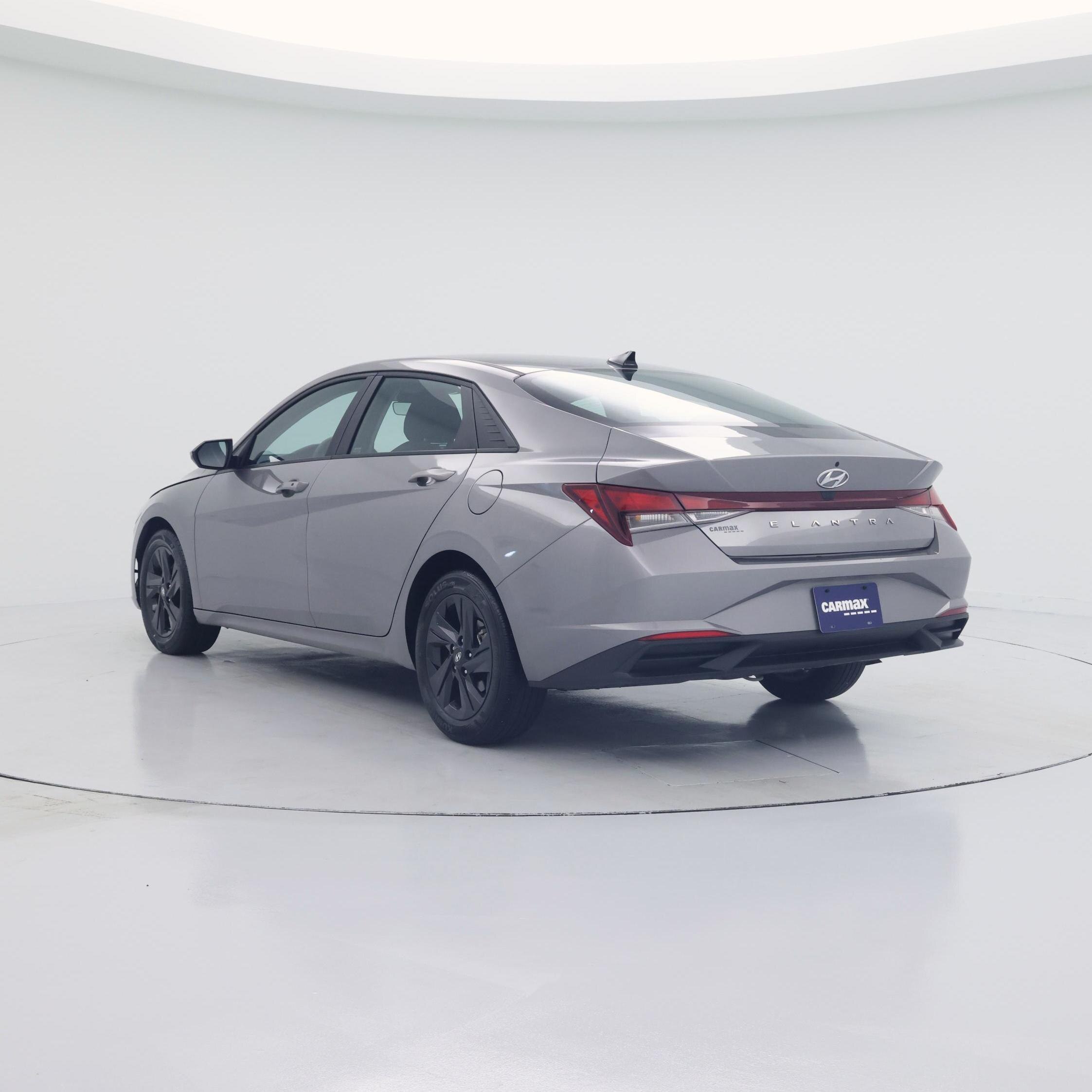 Thumbnail: 2023 Hyundai Elantra - 2