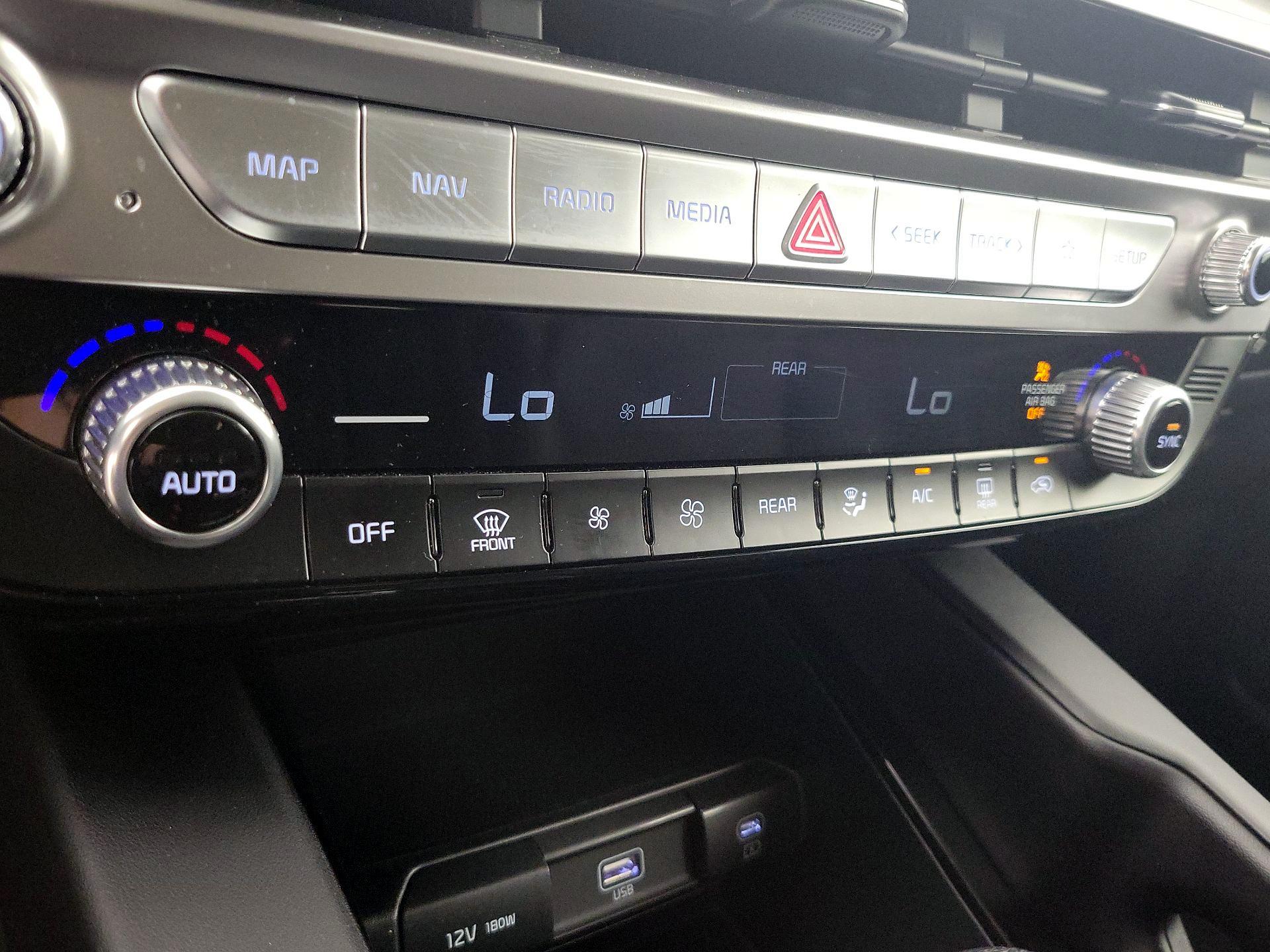 Thumbnail: 2024 Kia Telluride - 17