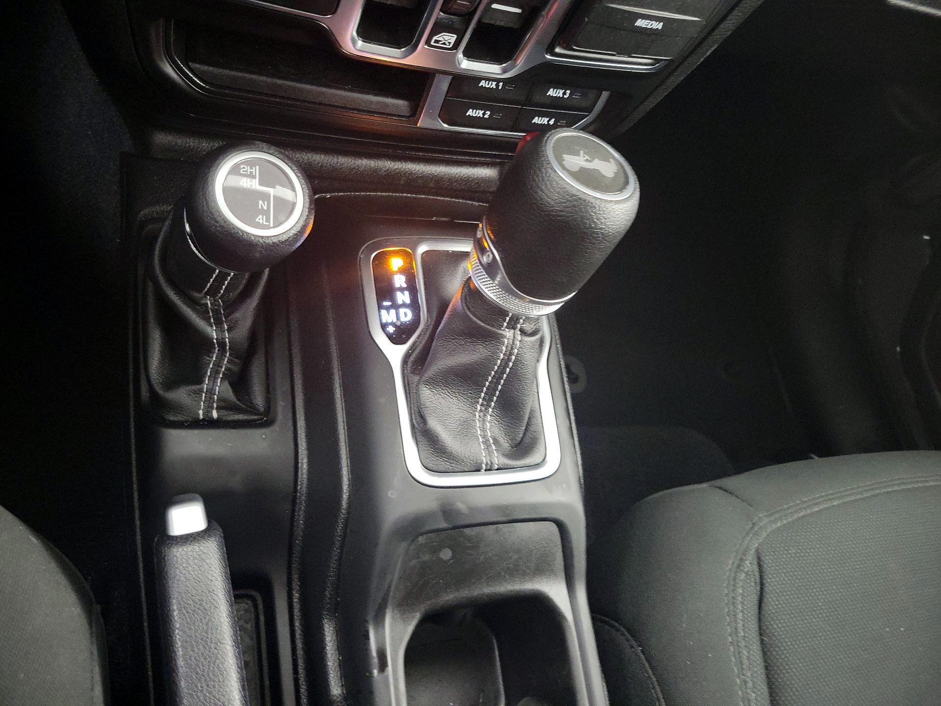 Thumbnail: 2021 Jeep Wrangler - 18