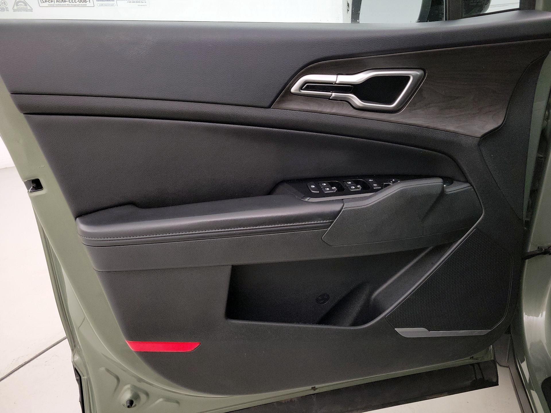 Thumbnail: 2023 Kia Sportage - 12