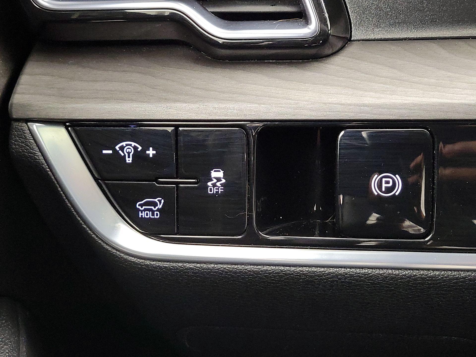 Thumbnail: 2023 Kia Sportage - 13