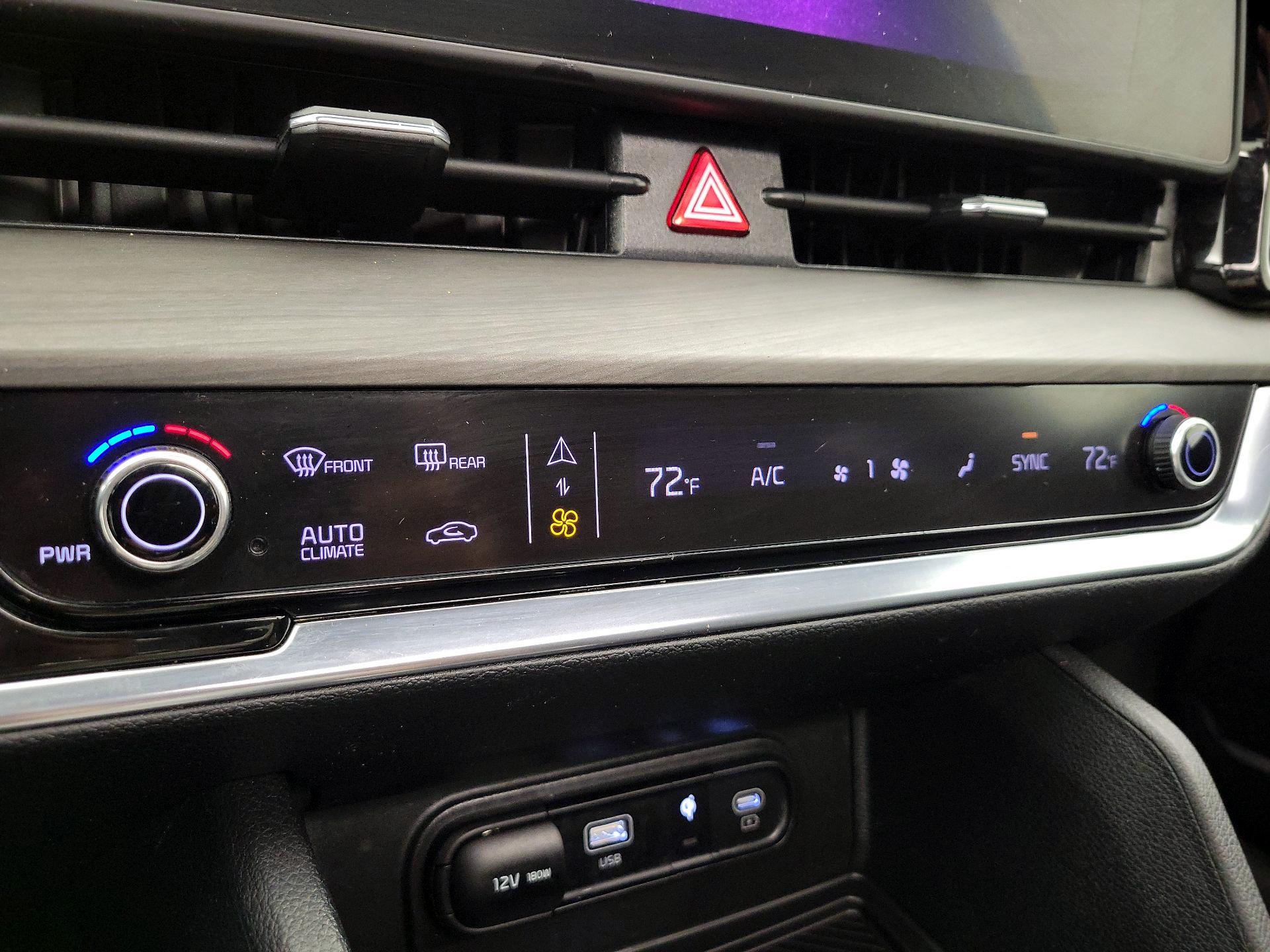 Thumbnail: 2023 Kia Sportage - 17