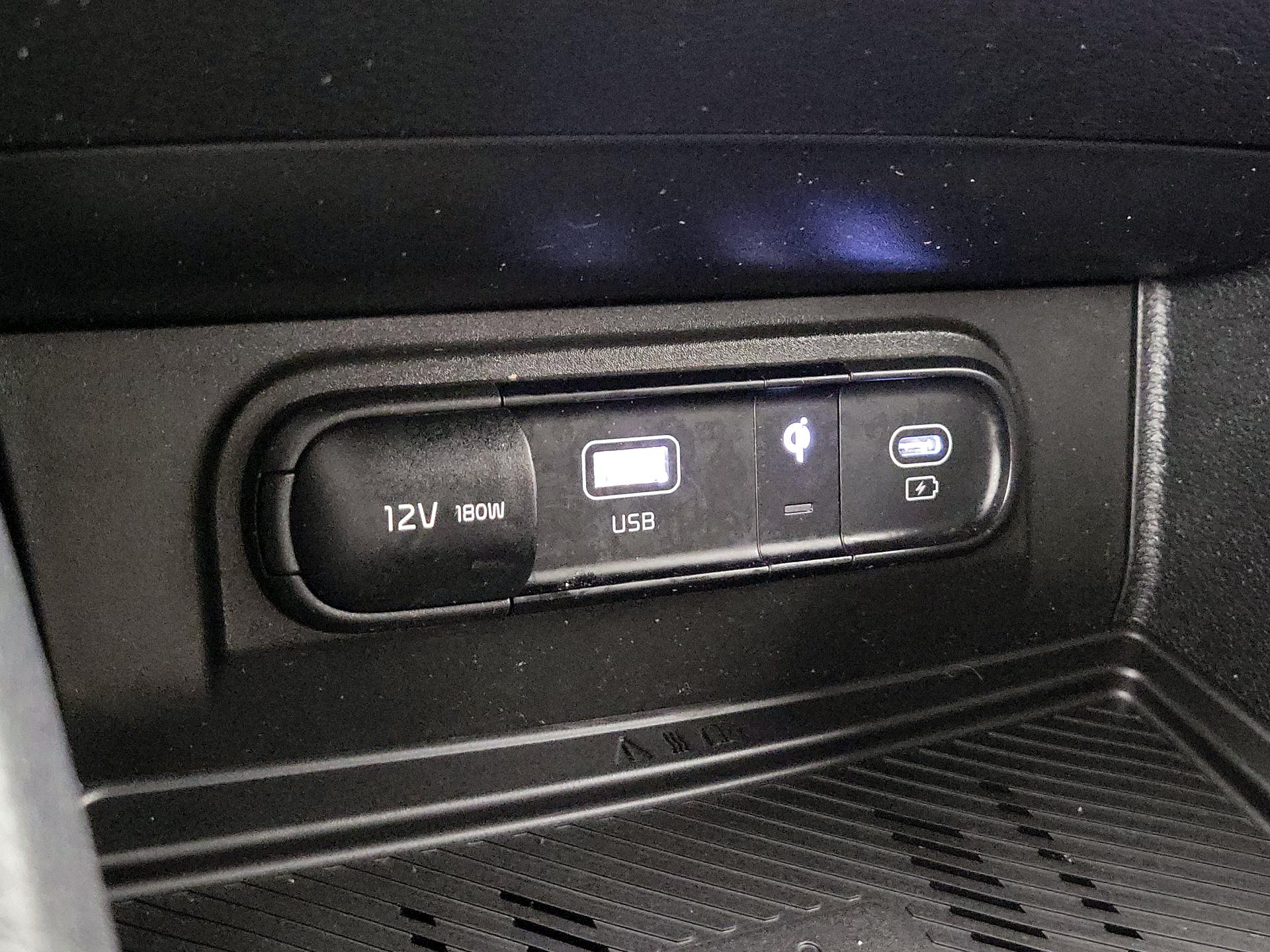 Thumbnail: 2023 Kia Sportage - 19