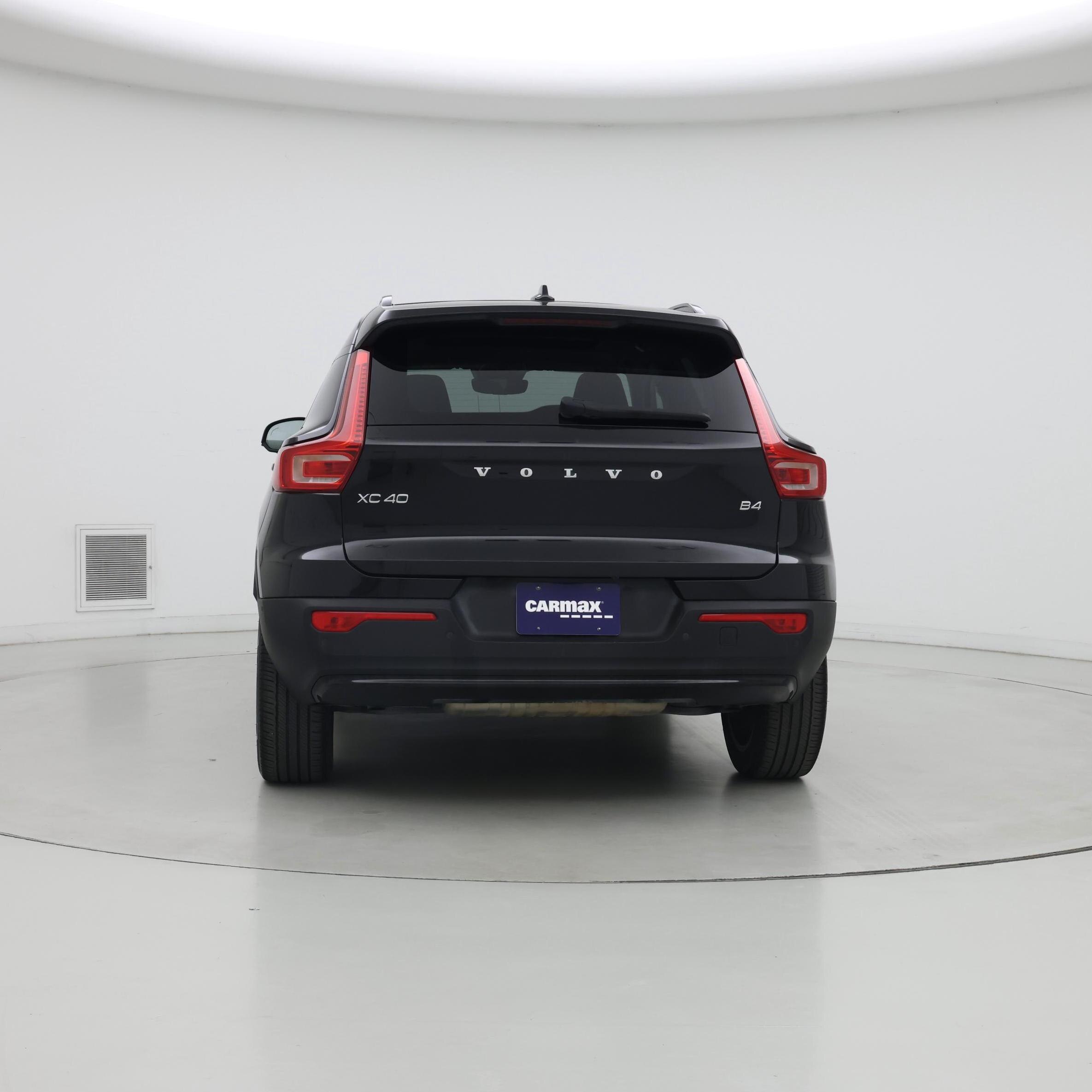 Thumbnail: 2023 Volvo XC40 - 6