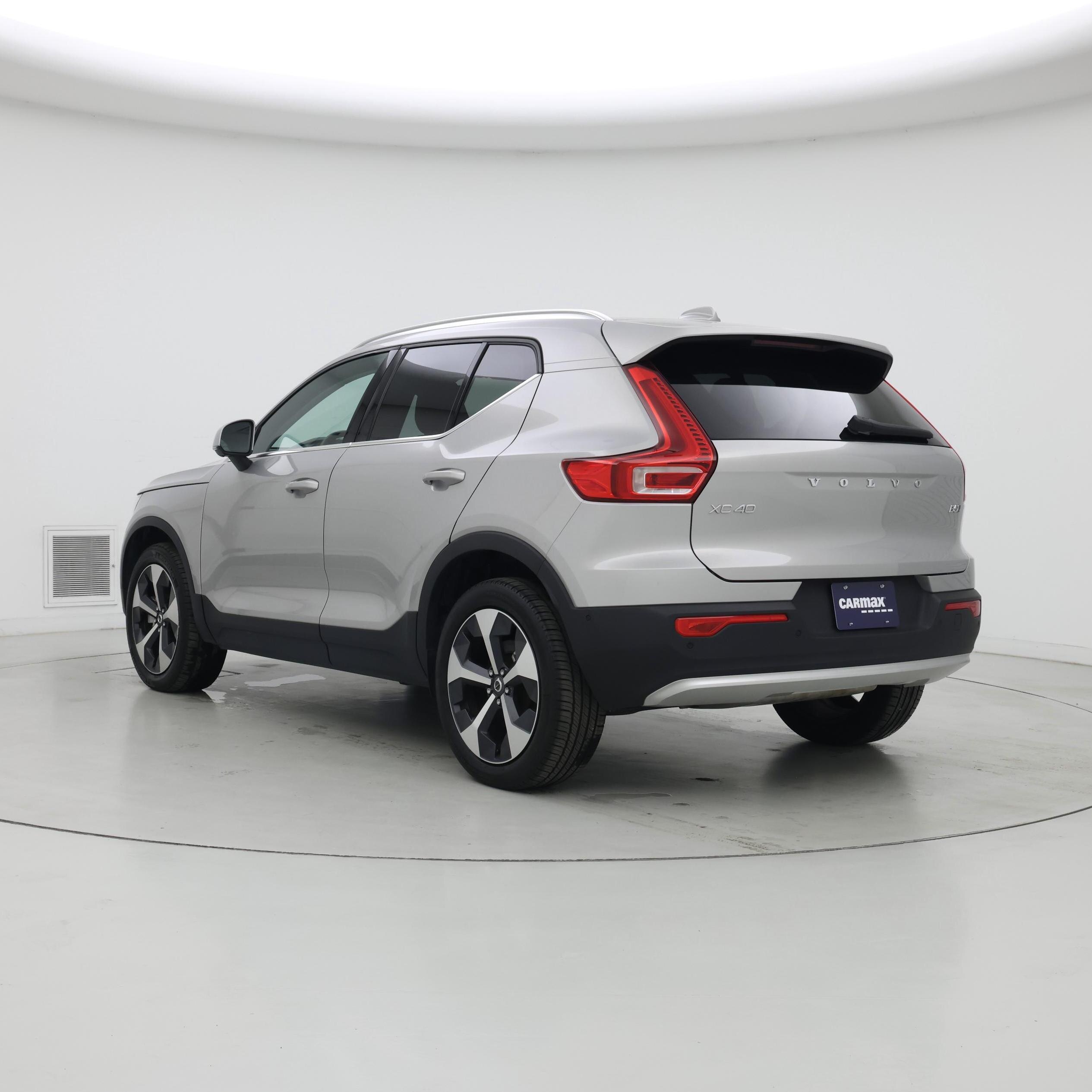 Thumbnail: 2025 Volvo XC40 - 2