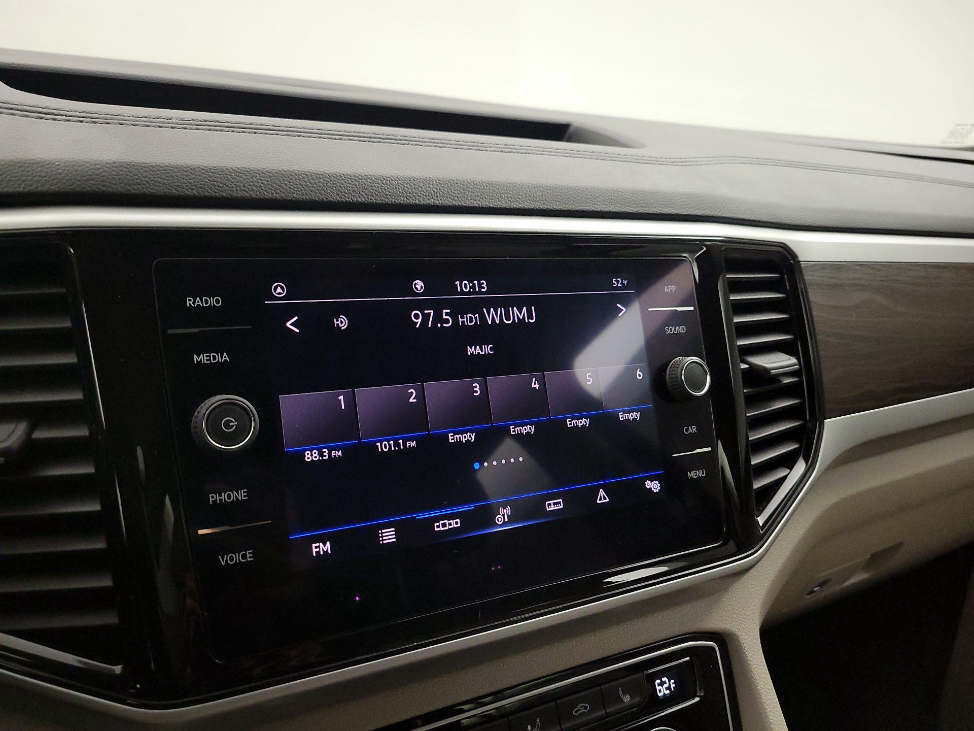 Thumbnail: 2022 Volkswagen Atlas - 15