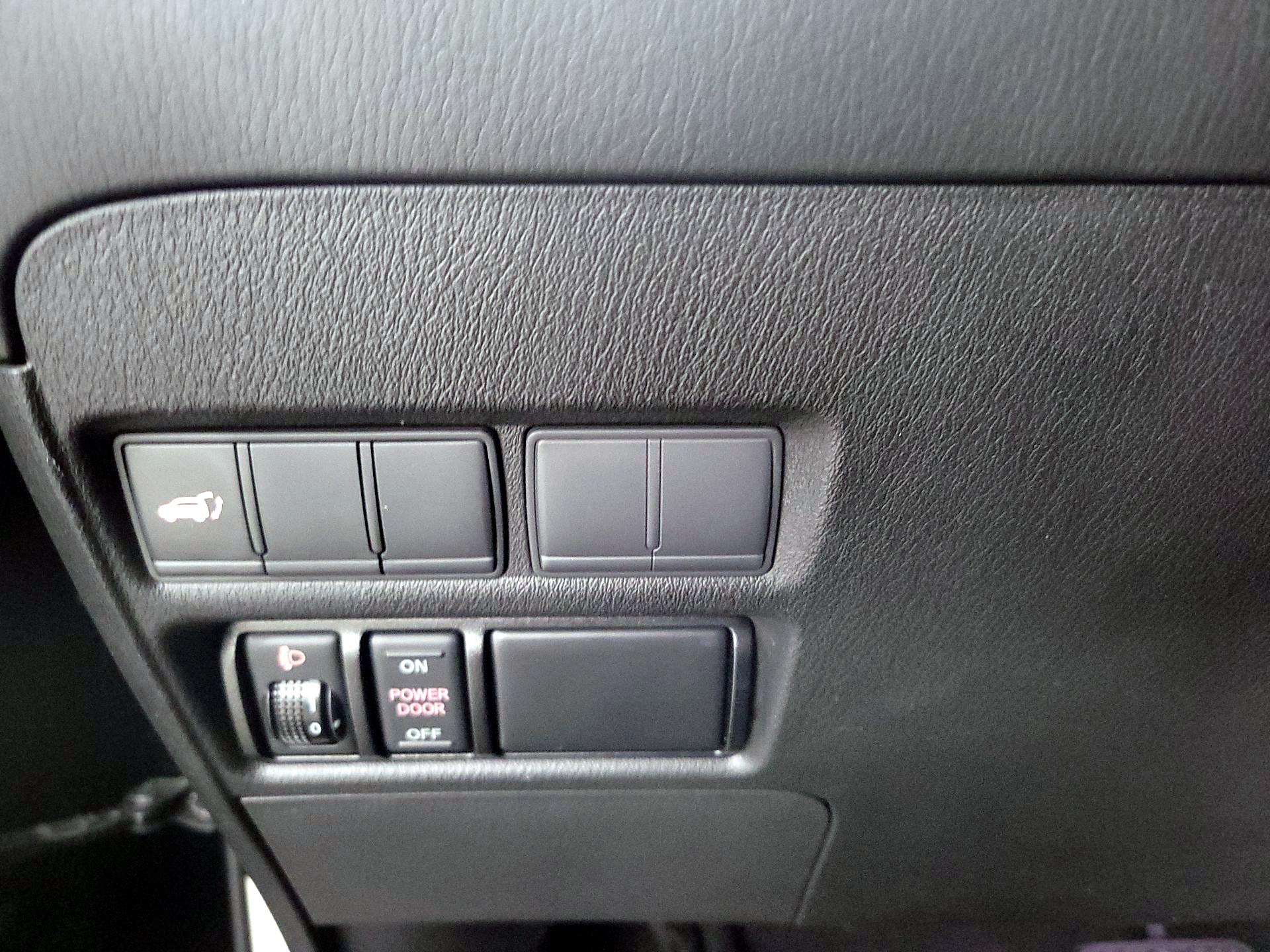 Thumbnail: 2017 Nissan Armada - 13