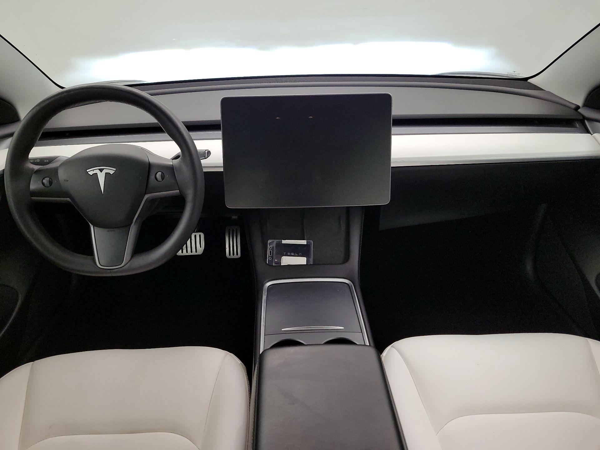 Thumbnail: 2021 Tesla Model 3 - 9