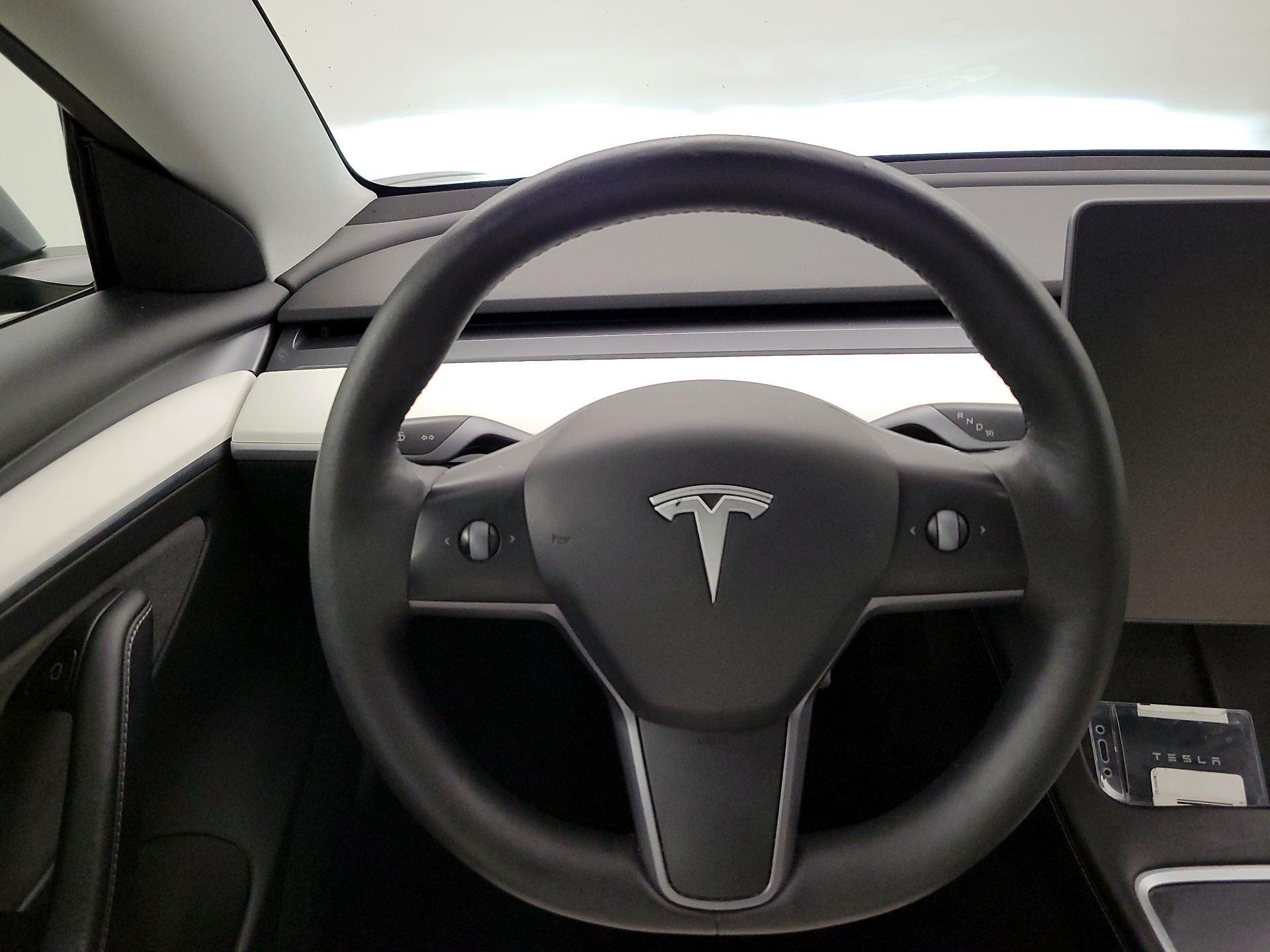 Thumbnail: 2021 Tesla Model 3 - 10